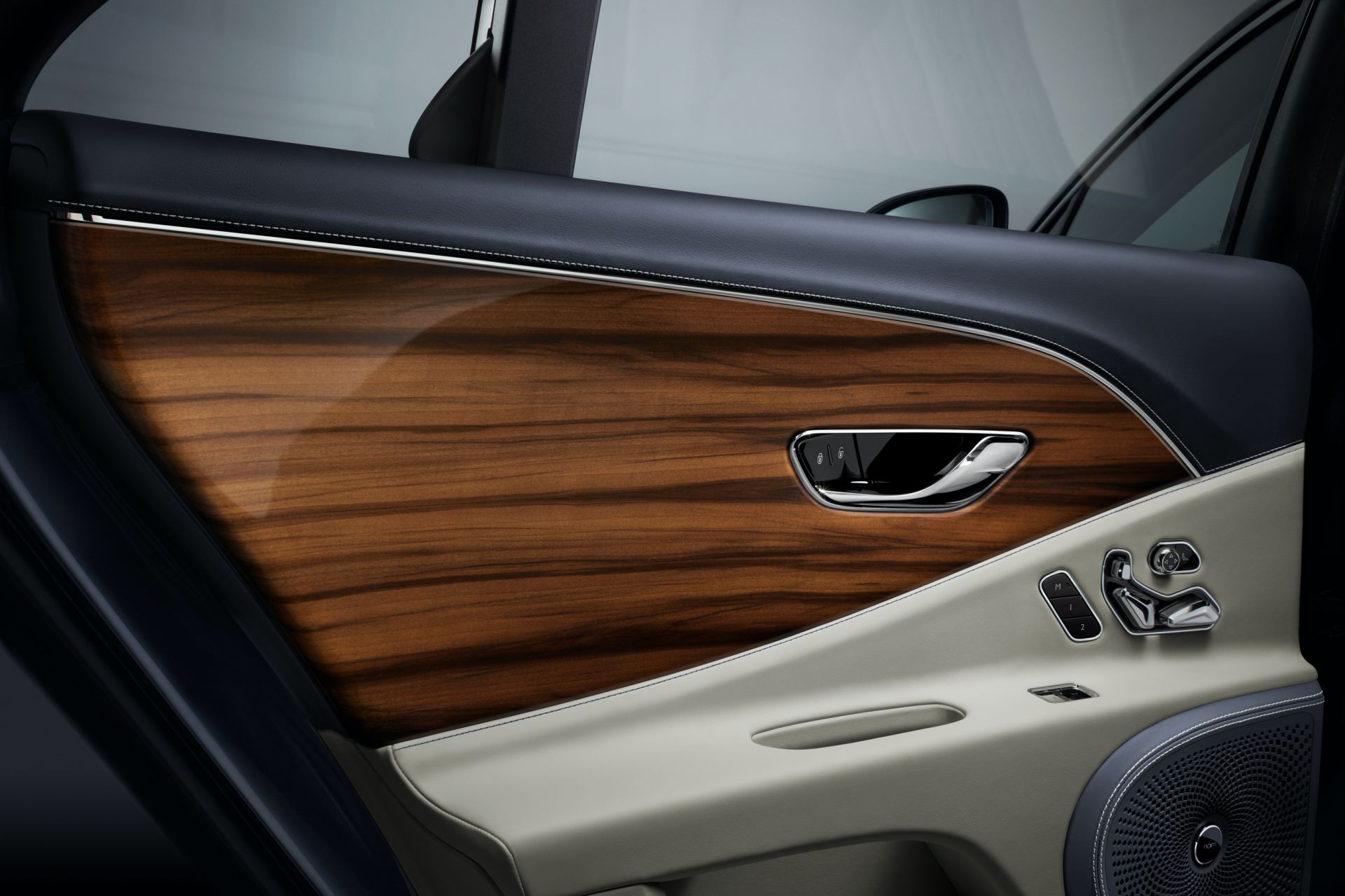 Bentley Flying Spur Gains Four-Seat Cabin Option, New Colors And Wheels