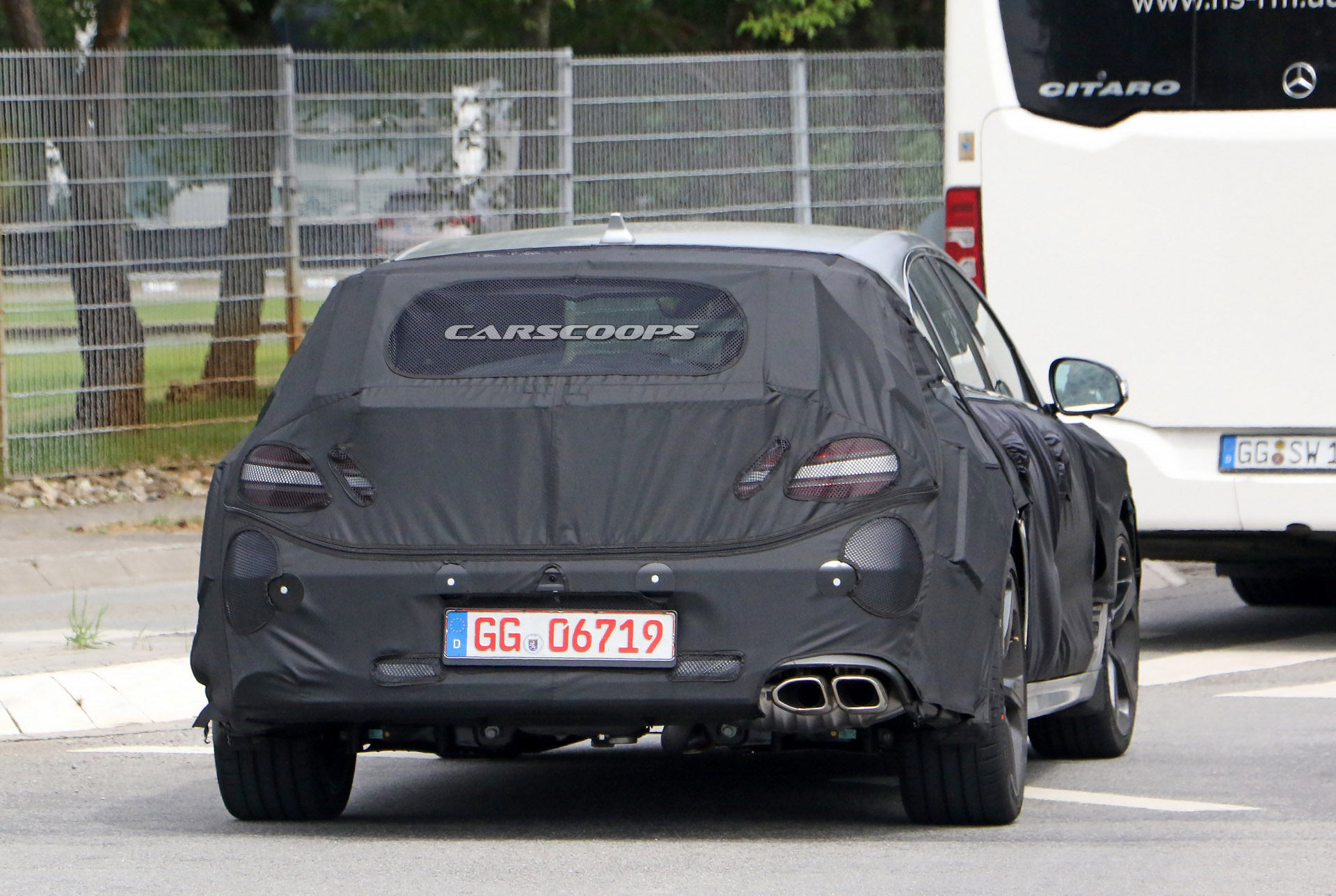 2021 Genesis G70 Shooting Brake / Fastback Spied Testing In Europe