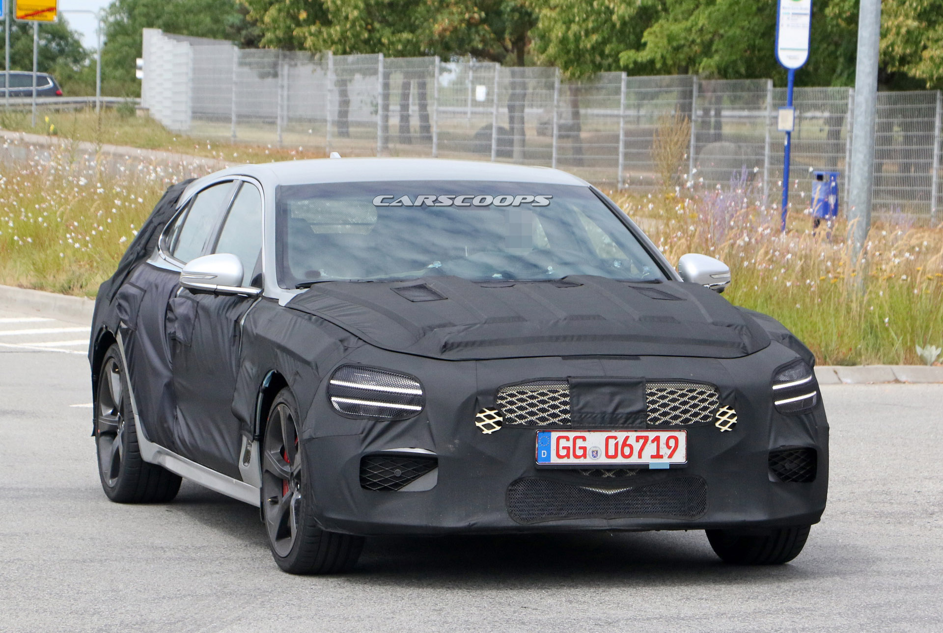 2021 Genesis G70 Shooting Brake / Fastback Spied Testing In Europe