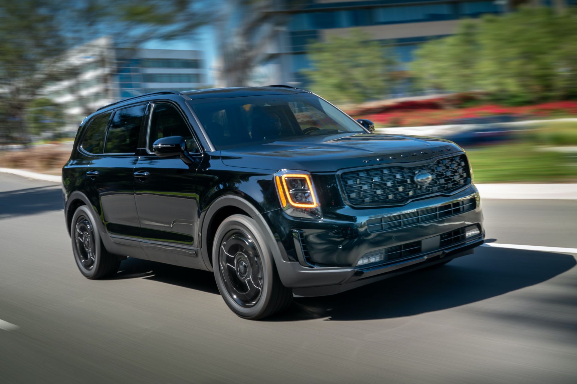 2021 Kia Telluride Nightfall Edition Chooses The Dark Side