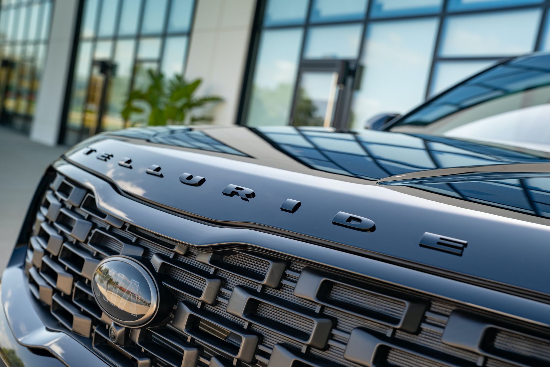 2021 Kia Telluride Nightfall Edition Chooses The Dark Side