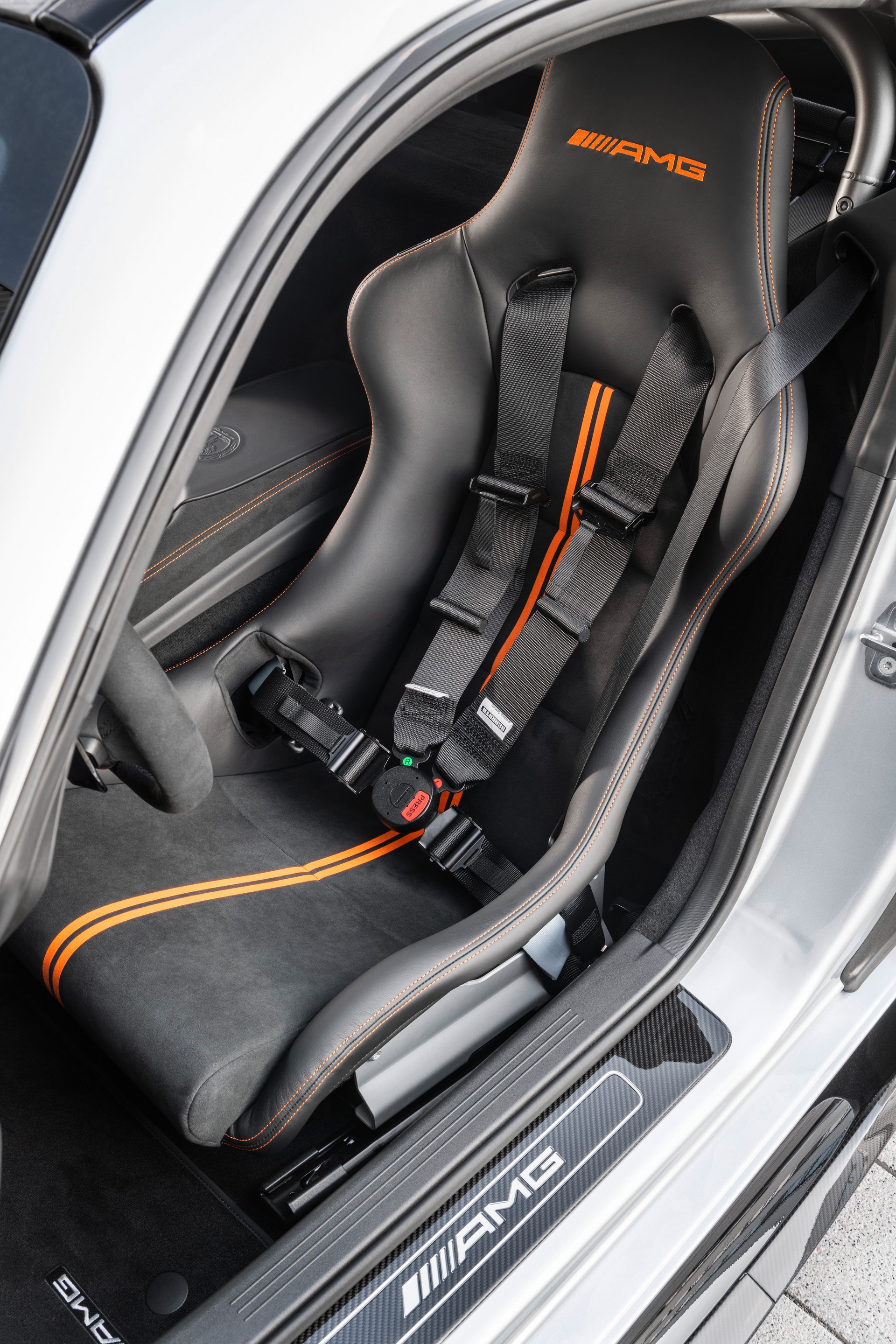 Mercedes-AMG GT Black Series Debuts With 720 HP And Top Speed Of 202 MPH