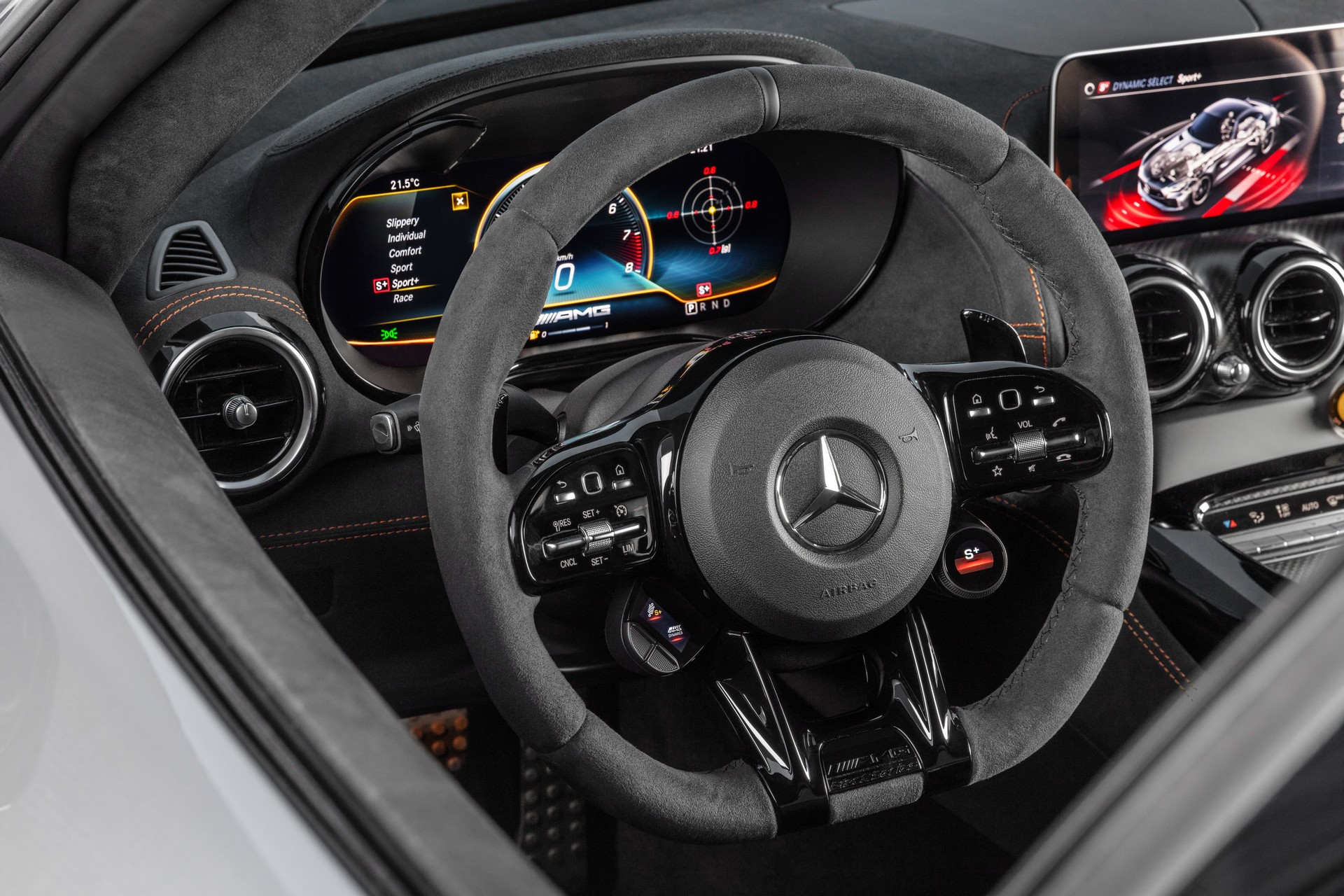 Mercedes-AMG GT Black Series Debuts With 720 HP And Top Speed Of 202 MPH