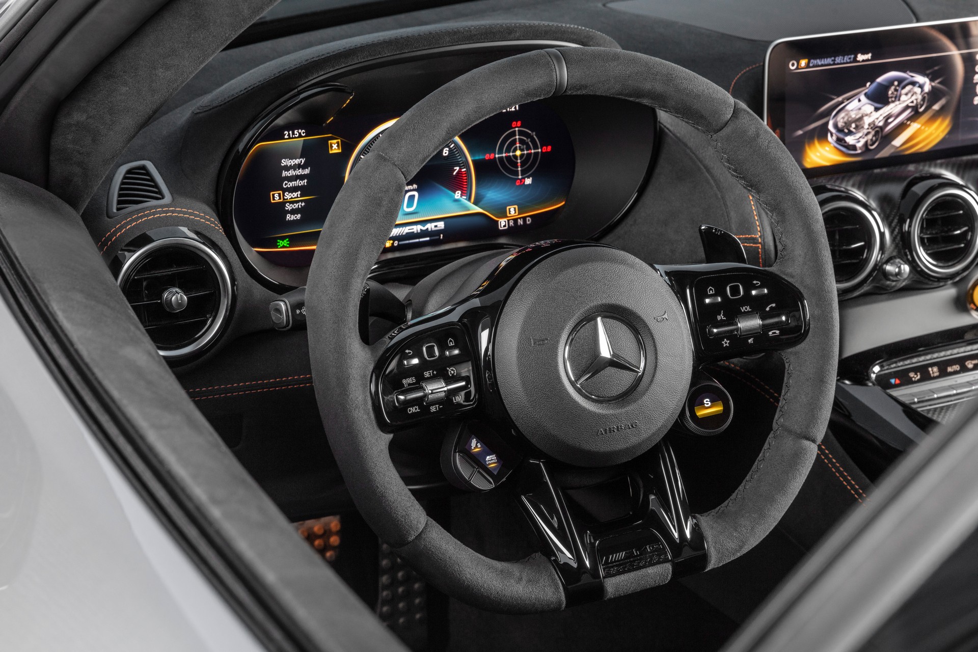 Mercedes-AMG GT Black Series Debuts With 720 HP And Top Speed Of 202 MPH