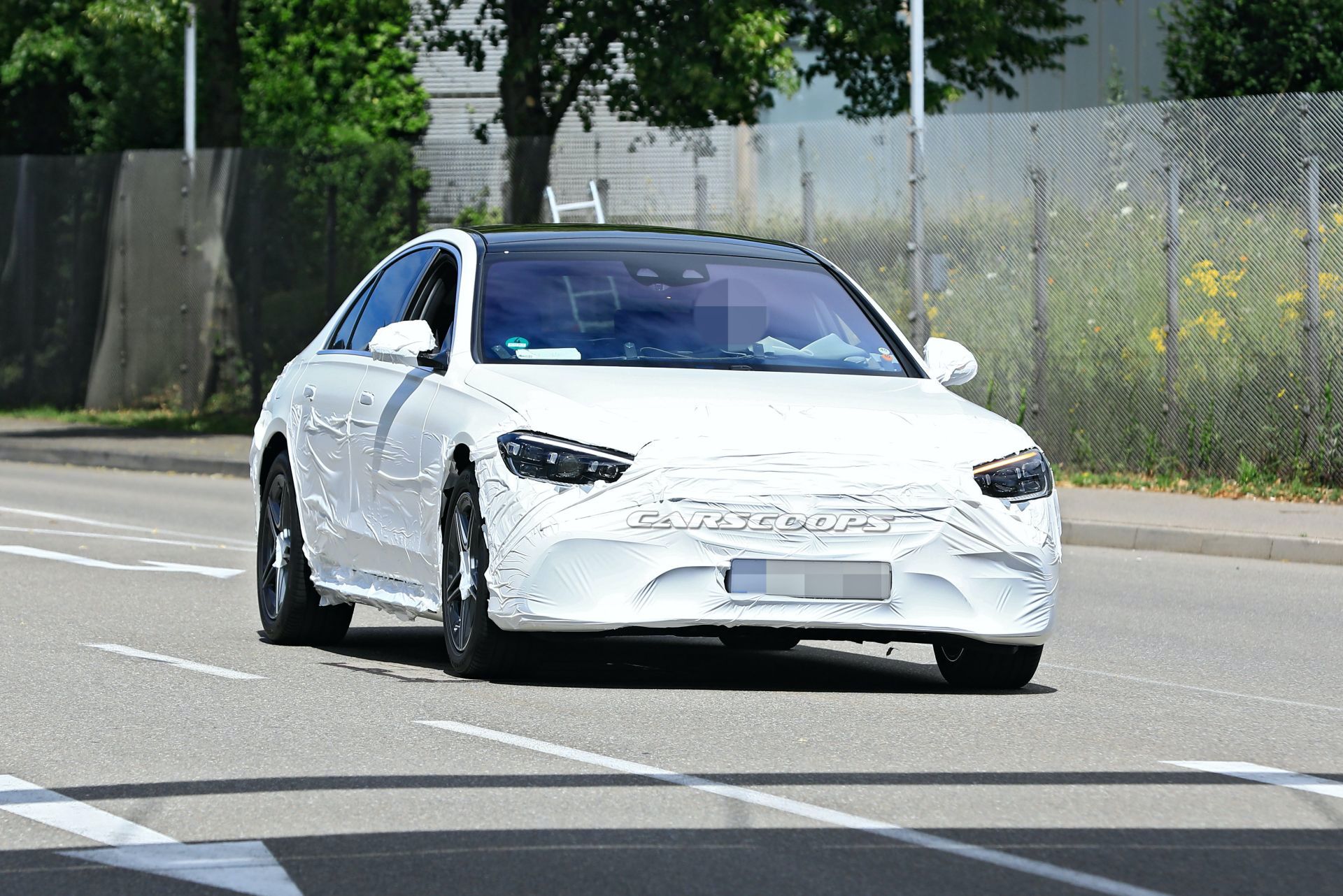 2021 Mercedes S-Class Changes Camo, Reveals New Lights And AMG Line Bits