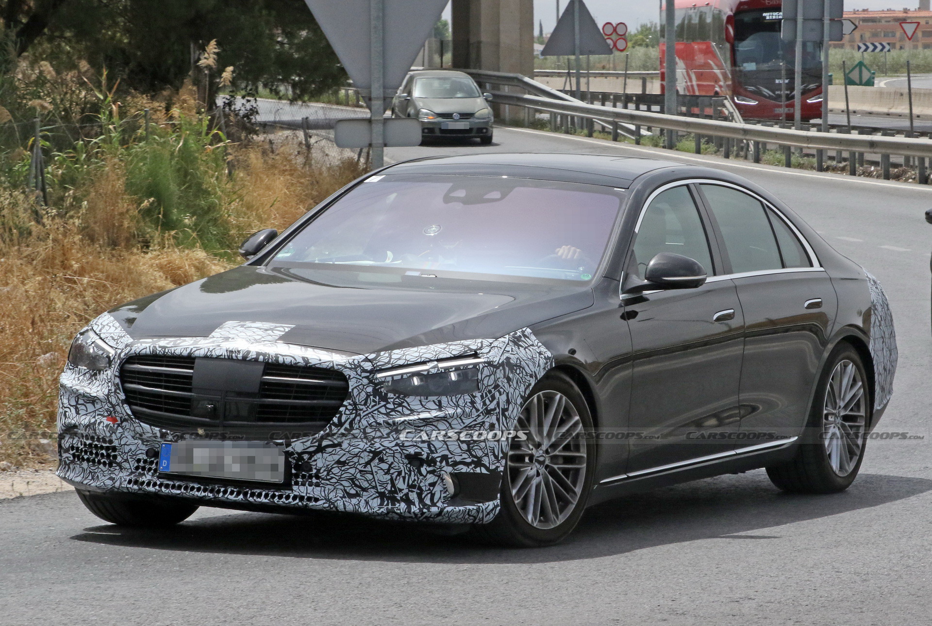 Here’s Another Up-Close Look At The 2021 Mercedes-Benz S-Class