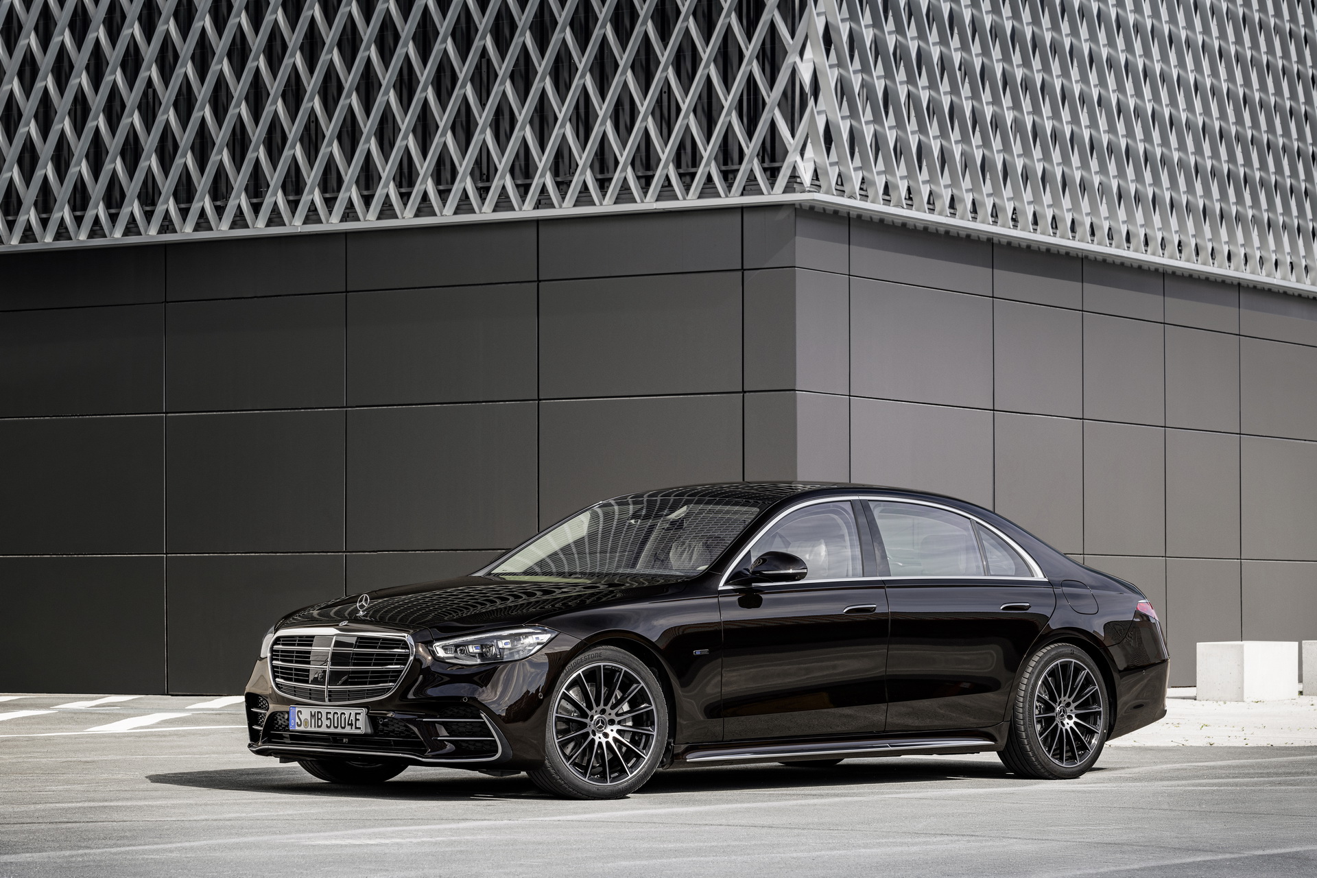 2021 Mercedes S-Class Goes Official: All Hail The New Luxury King (+250 Photos & Videos)