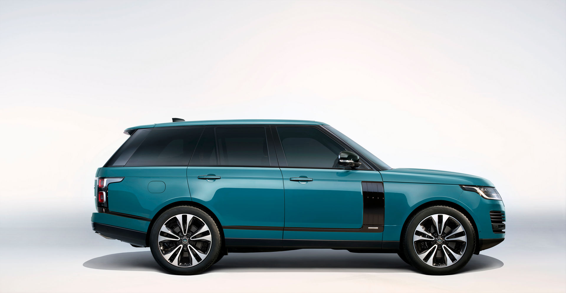 2021 Range Rover Family Lands In The U.S. With New Variants