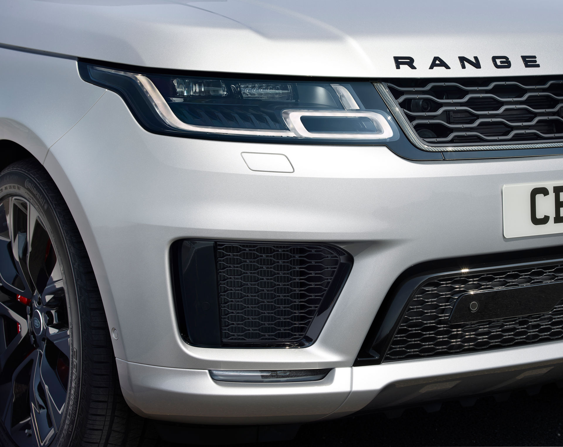 2021 Range Rover Sport Lands With SVR Carbon Edition And More