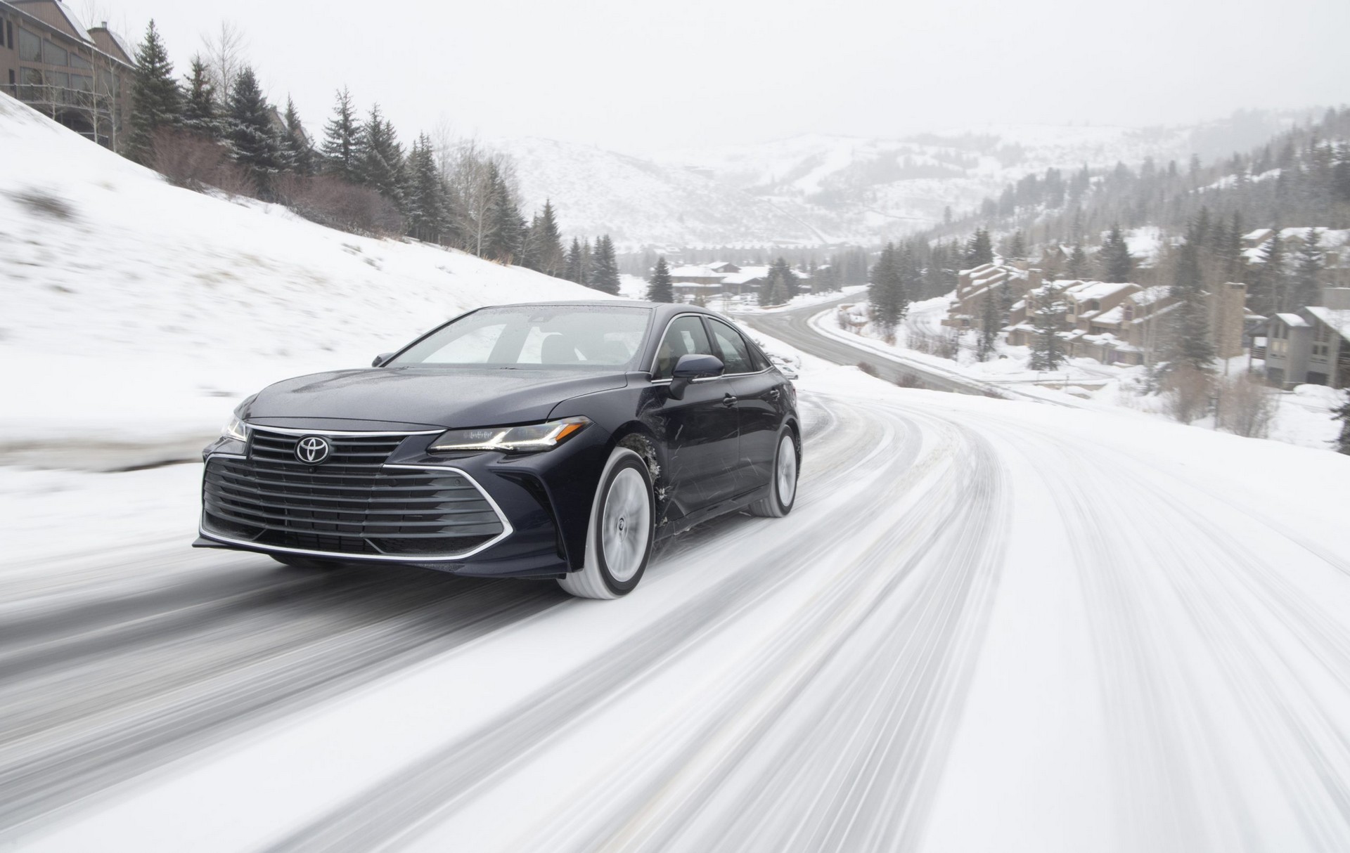 2021 Toyota Avalon Gains AWD, New Nightshade Edition And Android Auto