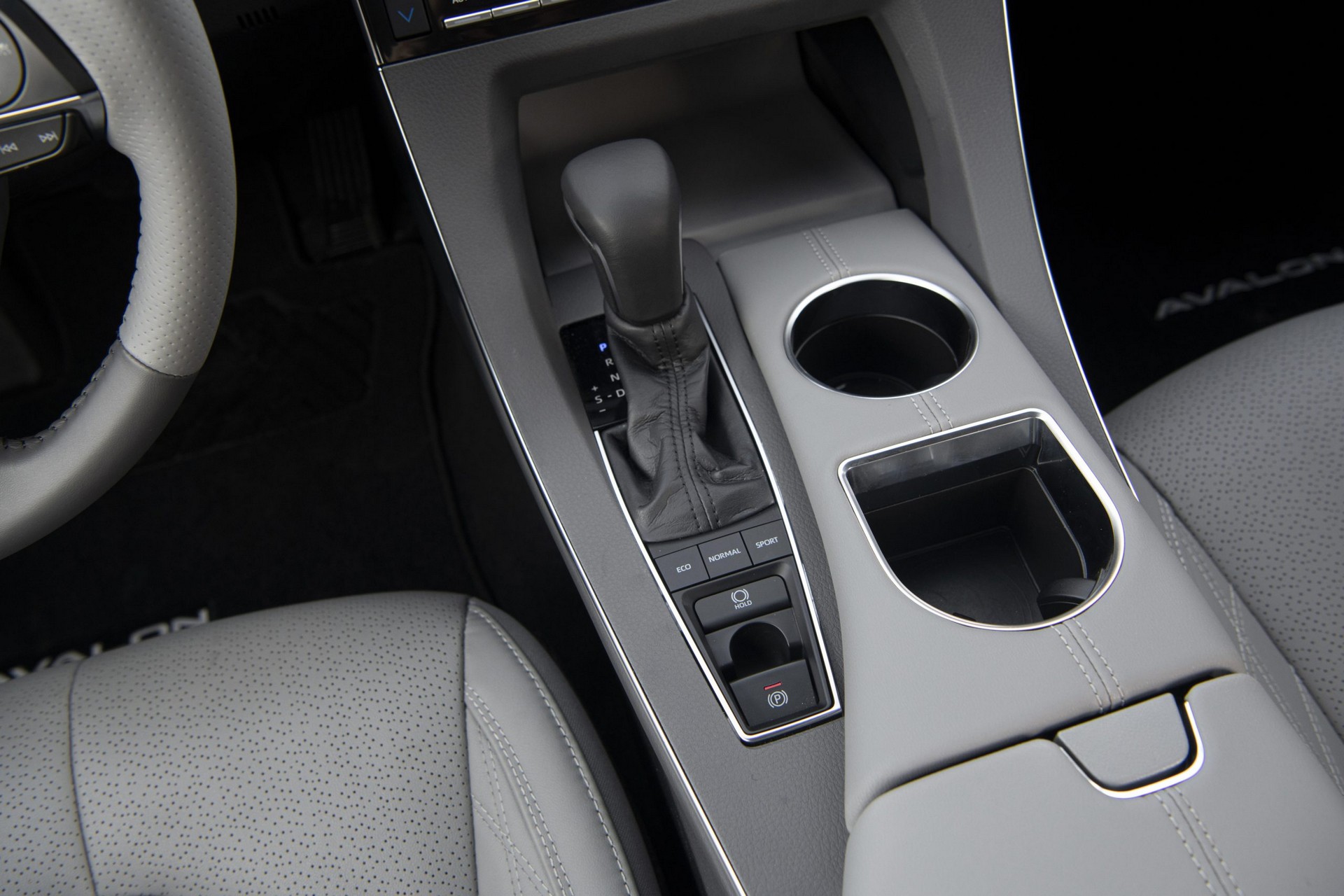 2021 Toyota Avalon Gains AWD, New Nightshade Edition And Android Auto