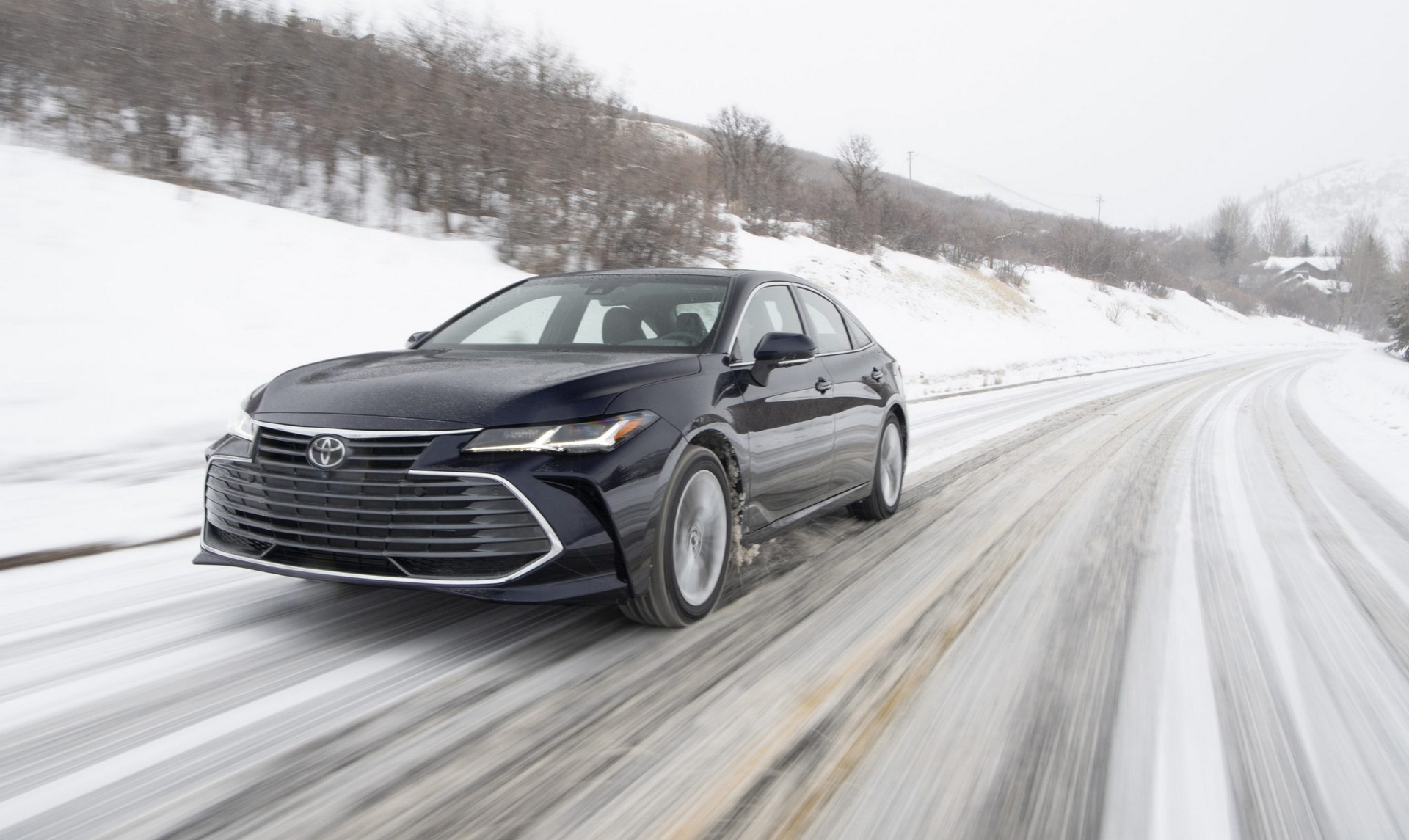 2021 Toyota Avalon Gains AWD, New Nightshade Edition And Android Auto