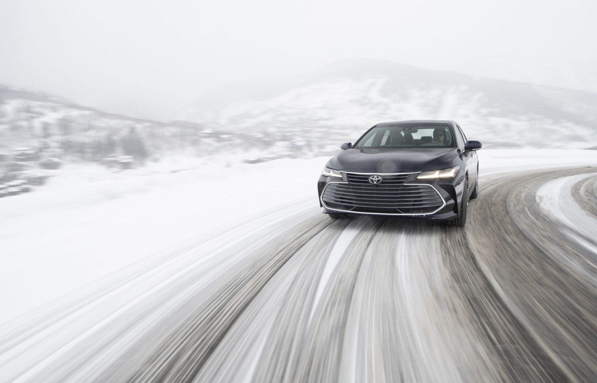 2021 Toyota Avalon Gains AWD, New Nightshade Edition And Android Auto