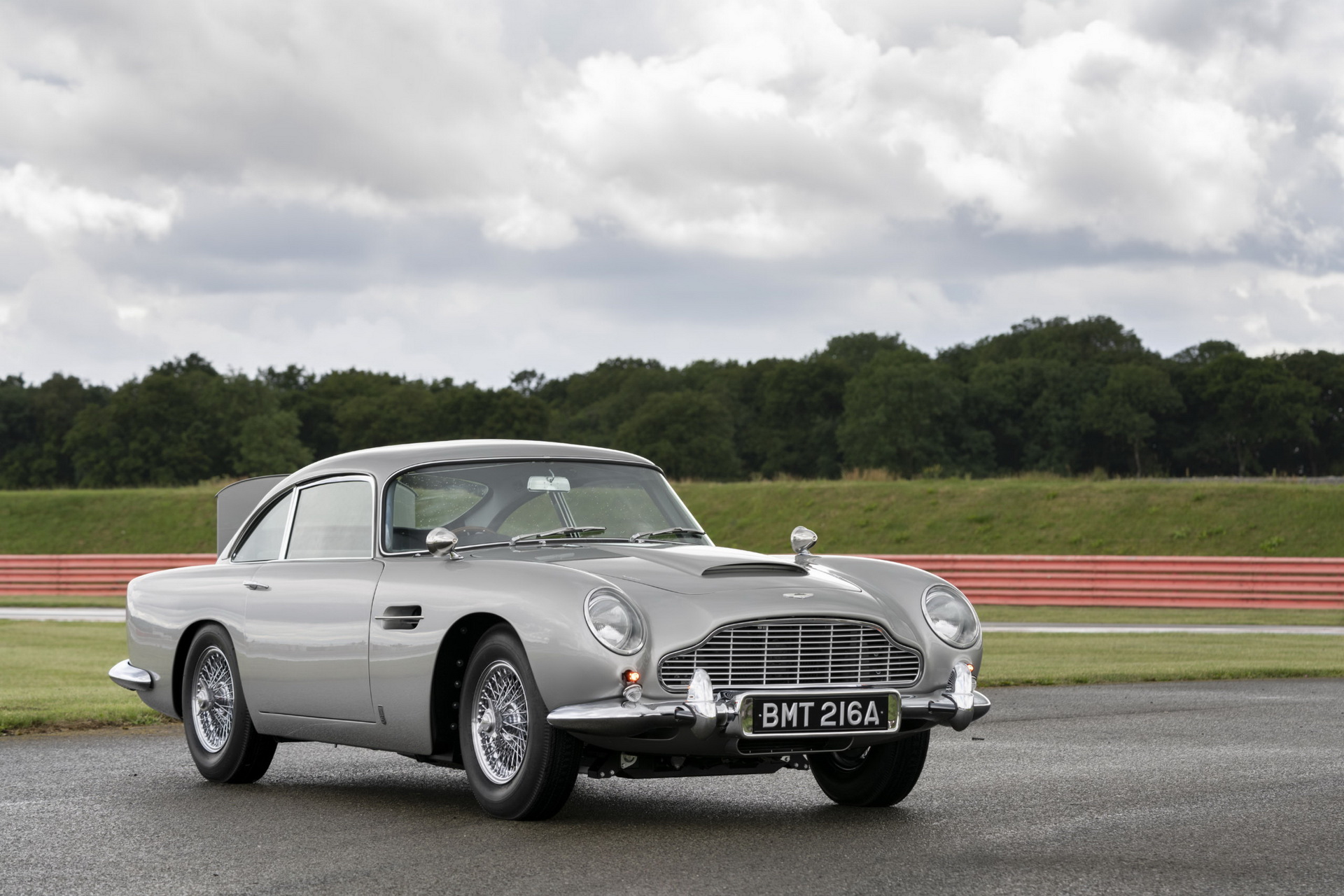 First Aston Martin DB5 Goldfinger Continuation Built After 4,500 Hours Of ‘Meticulous Construction’