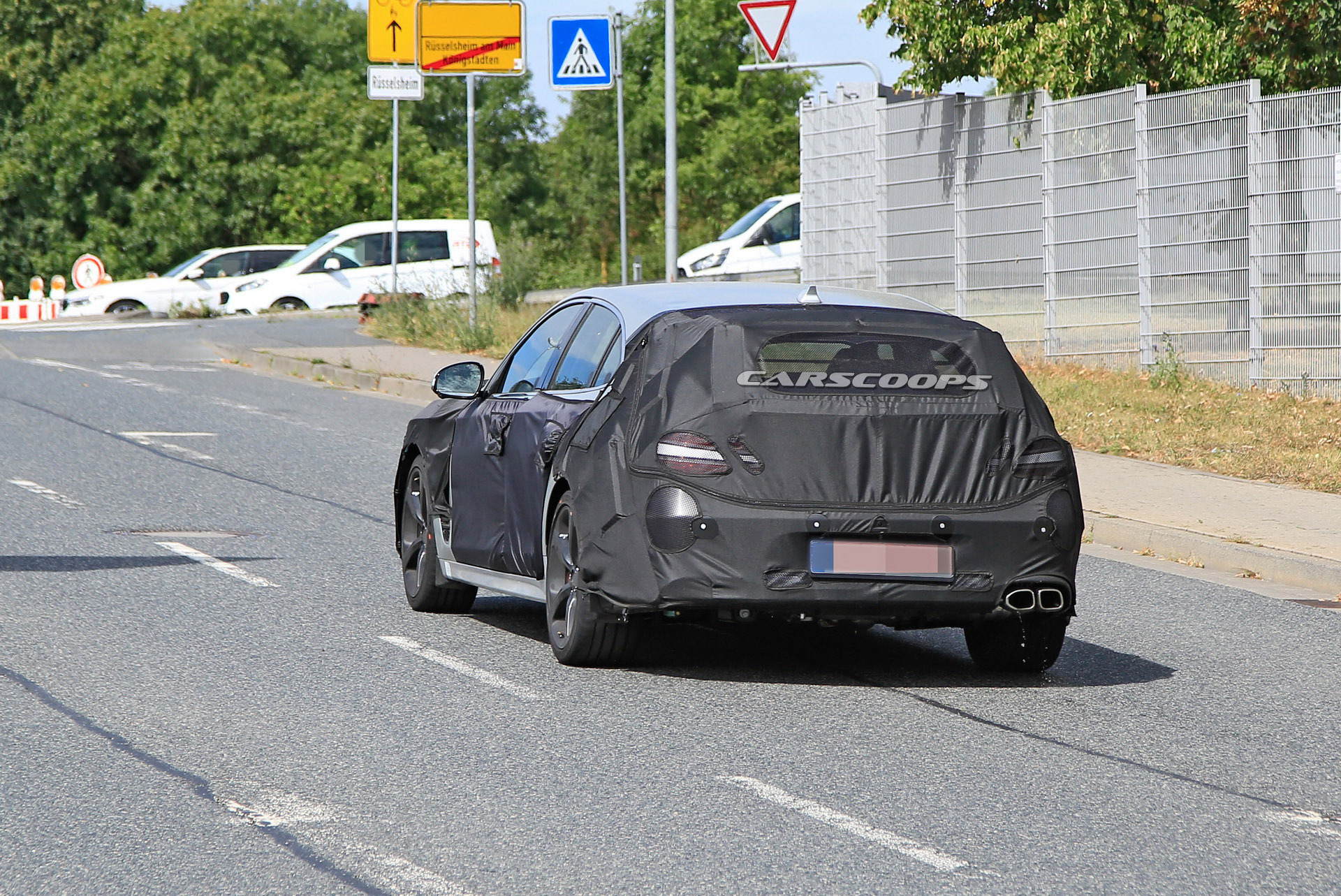 2021 Genesis G70 Shooting Brake / Fastback Spied Testing In Europe