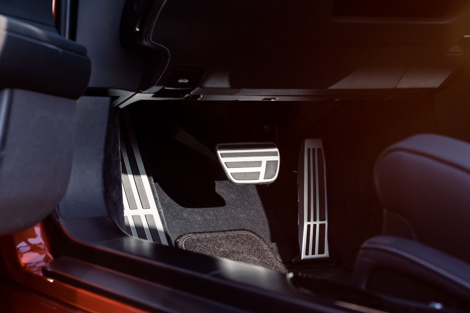 Europe’s 2021 Lexus LC Coupe In Blazing Carnelian Is Oh, So Orange