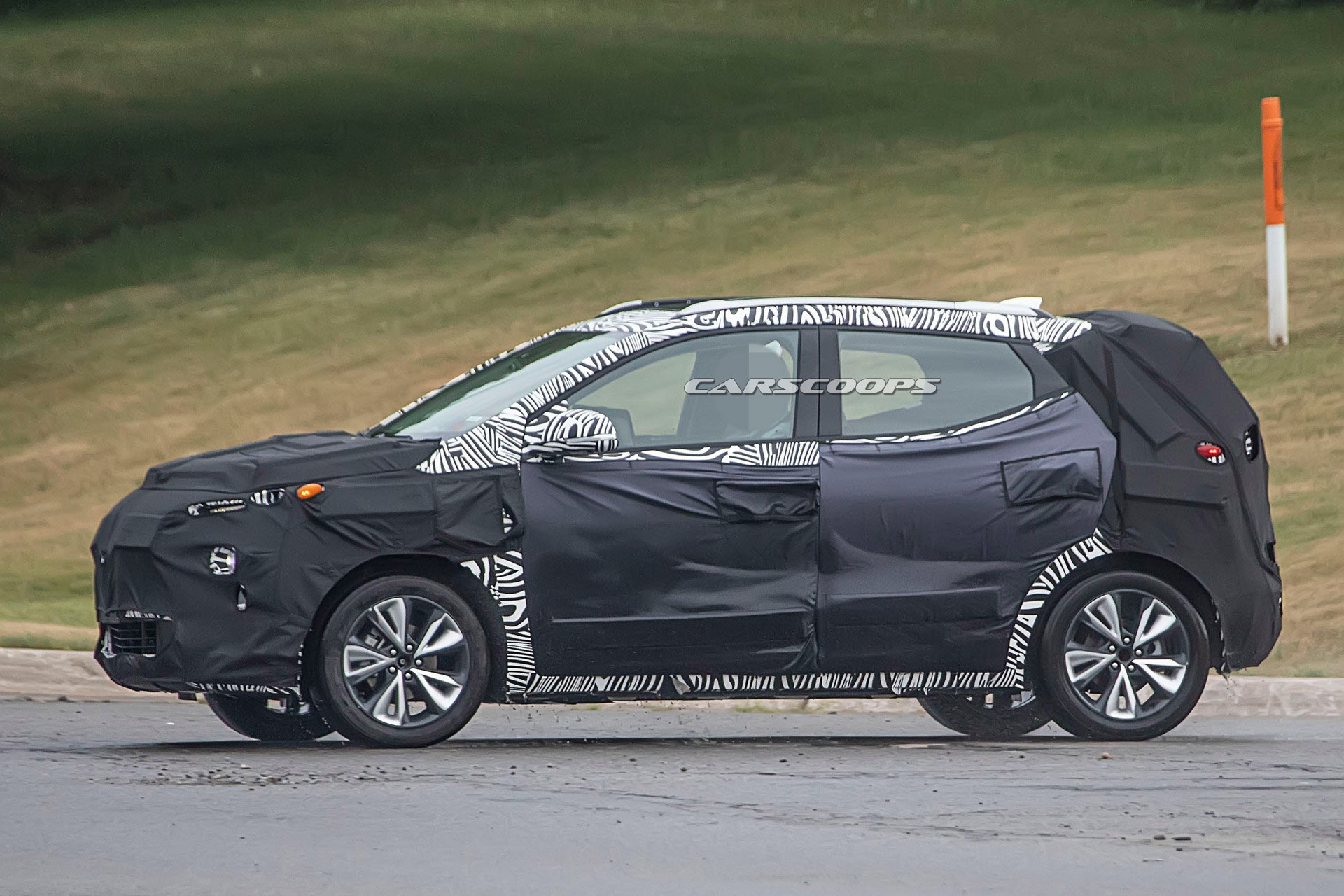 2022 Bolt EUV Spied Inside And Out, Won’t Be A Clone Of China’s Buick Velite 7