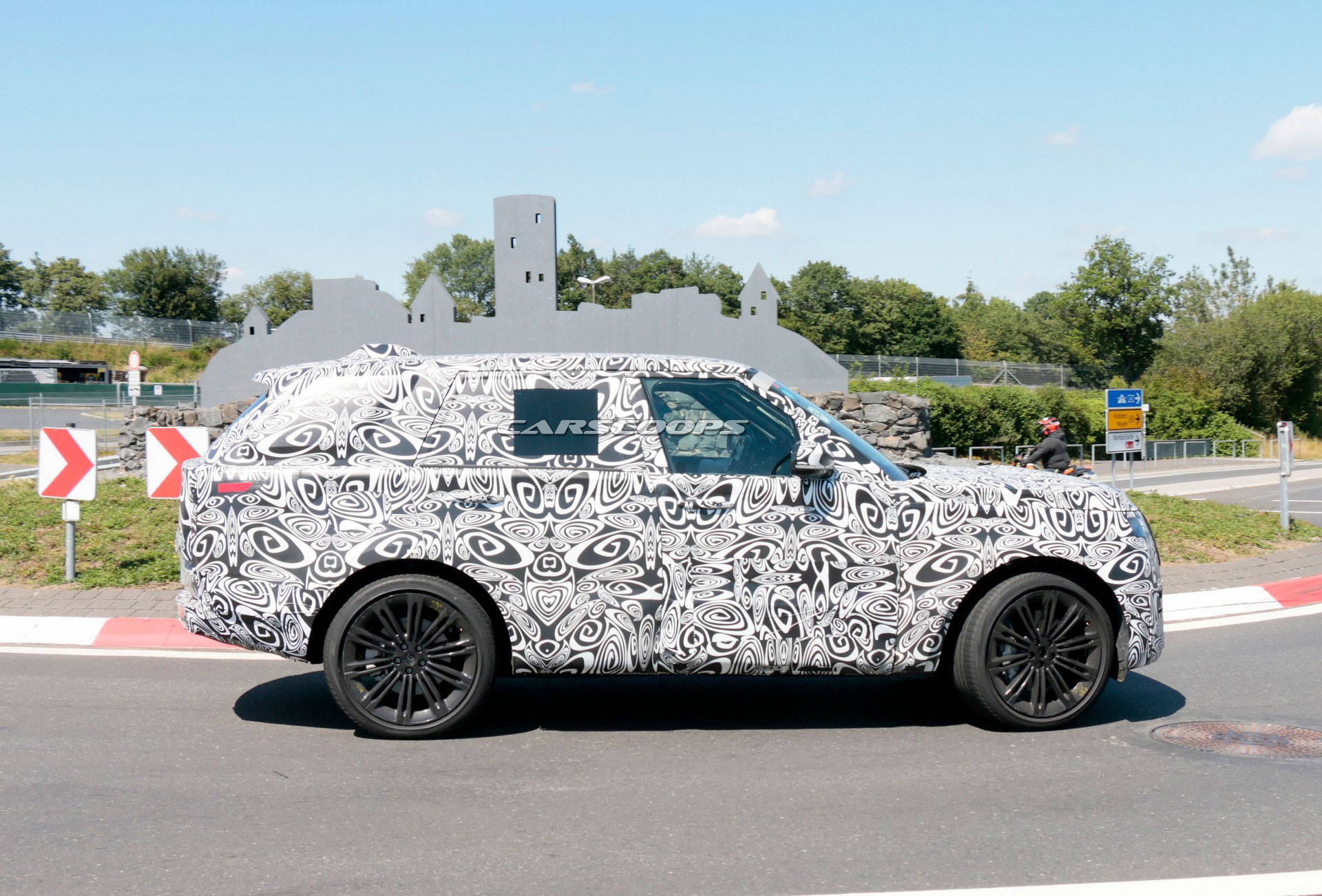 All-New 2022 Range Rover Trades Off-Roading For The Nurburgring As Testing Continues