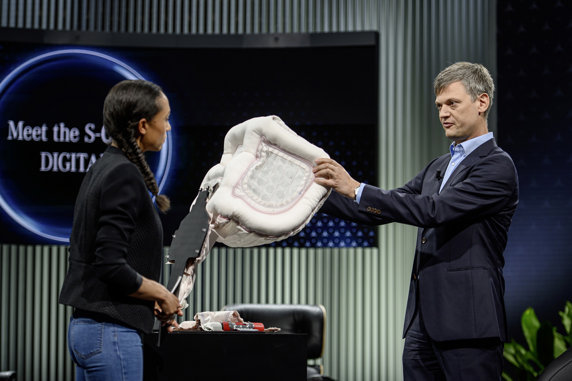 2021 Mercedes-Benz S-Class Will Be A Tech Fest, From Rear-Axle Steering To Trick Suspension