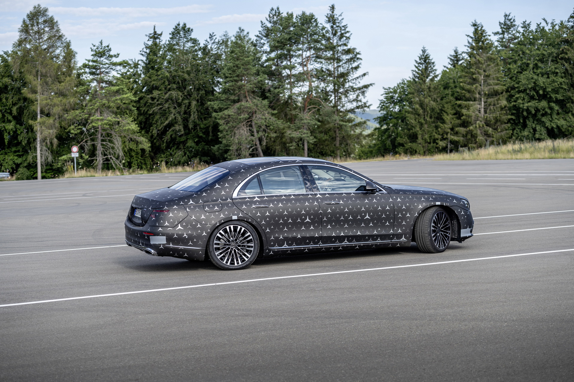 2021 Mercedes-Benz S-Class Will Be A Tech Fest, From Rear-Axle Steering To Trick Suspension