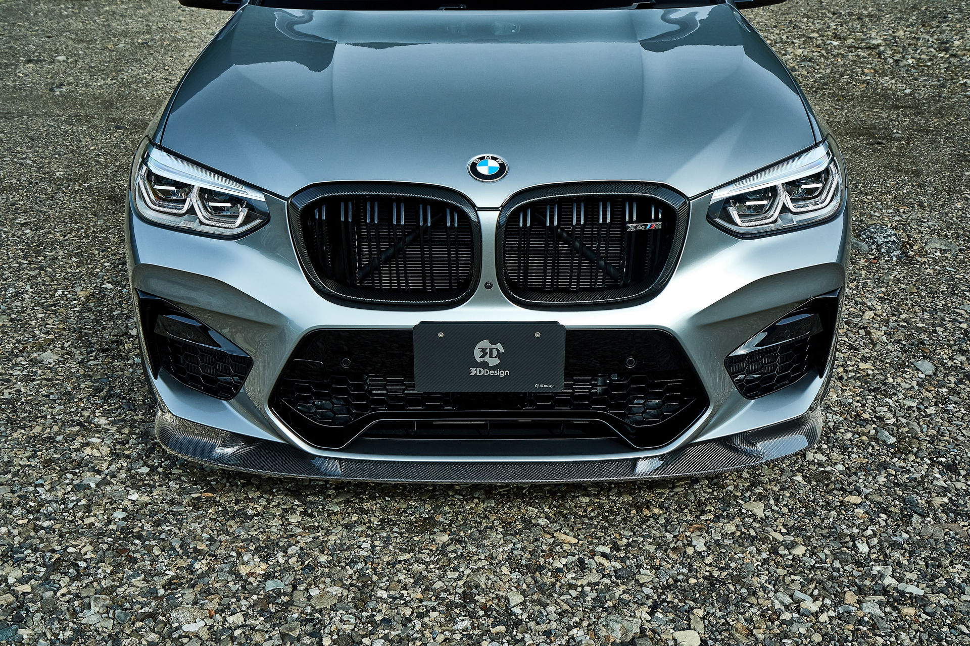 What Do You Think About This BMW X4 M With Aftermarket Carbon Parts?