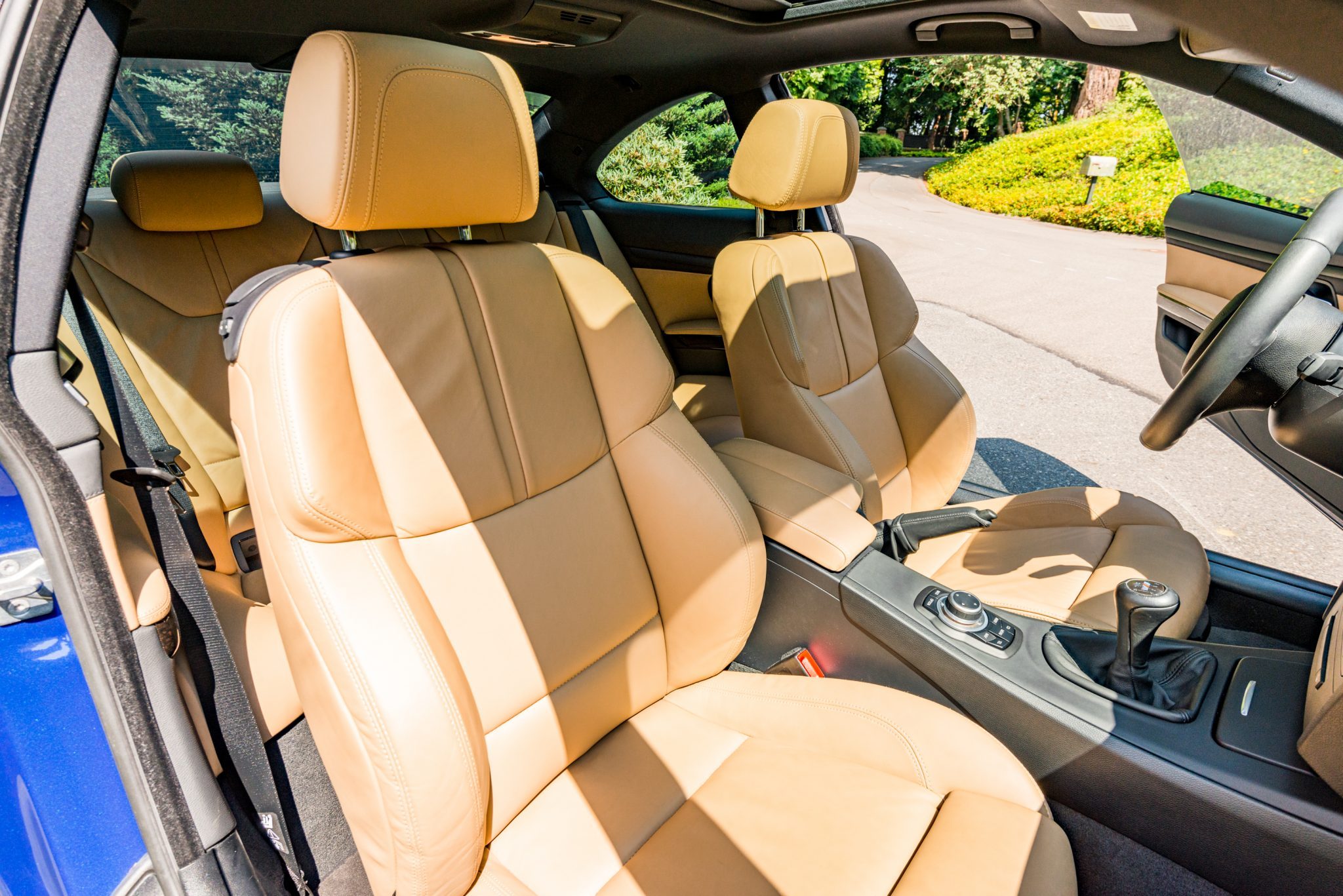 Low-Mileage BMW E92 M3 Has A Six-Speed Manual And A Roaring V8