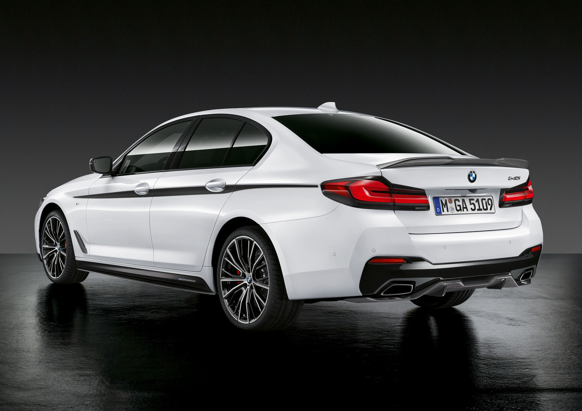 BMW Unveils M Performance Parts For New 5-Series, M5, And M5 Competition
