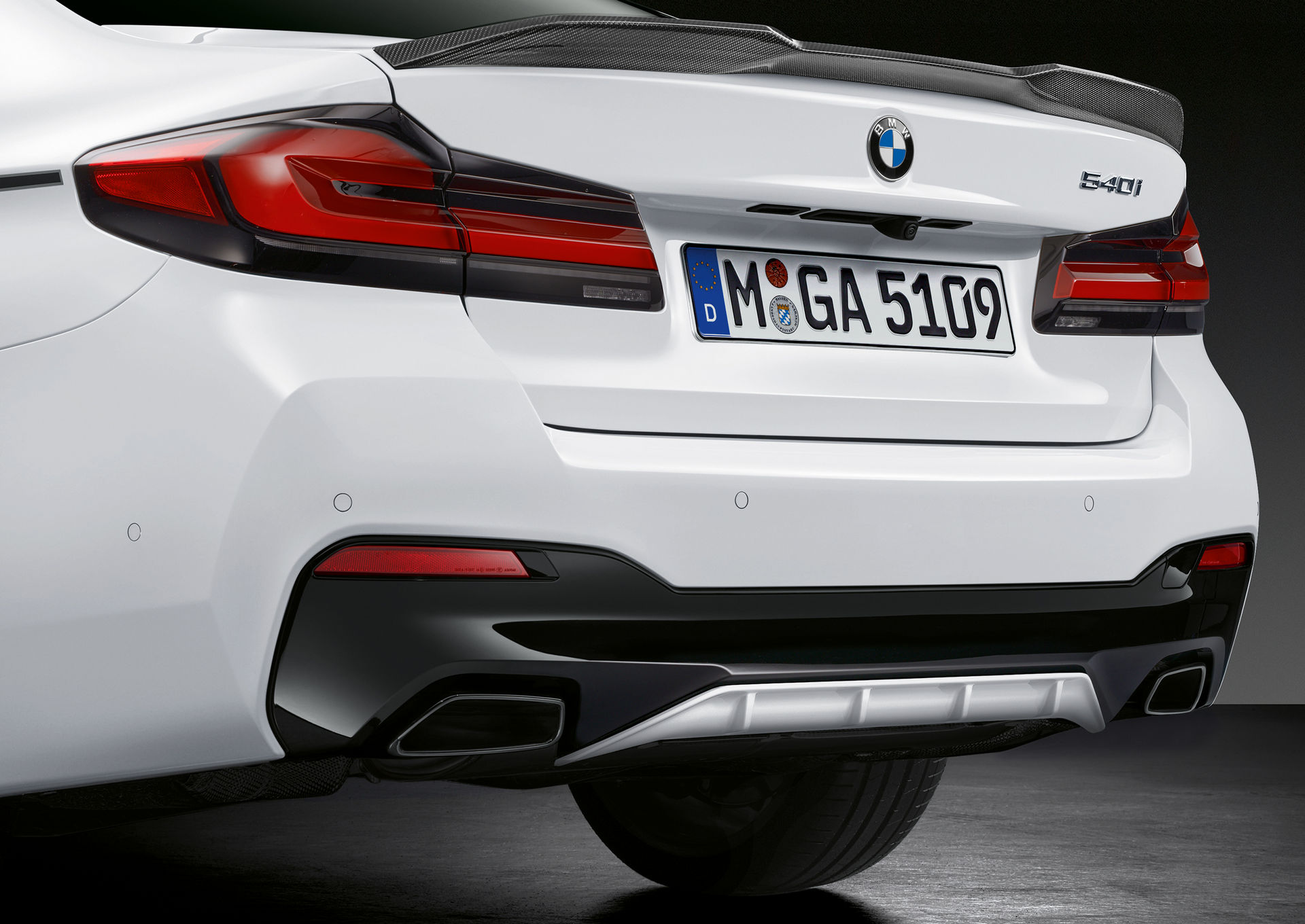 BMW Unveils M Performance Parts For New 5-Series, M5, And M5 Competition