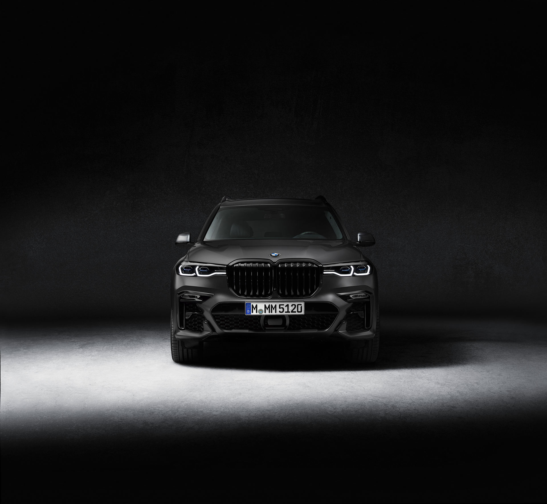 2021 BMW X7 Puts On A Sinister Suit With Dark Shadow Edition