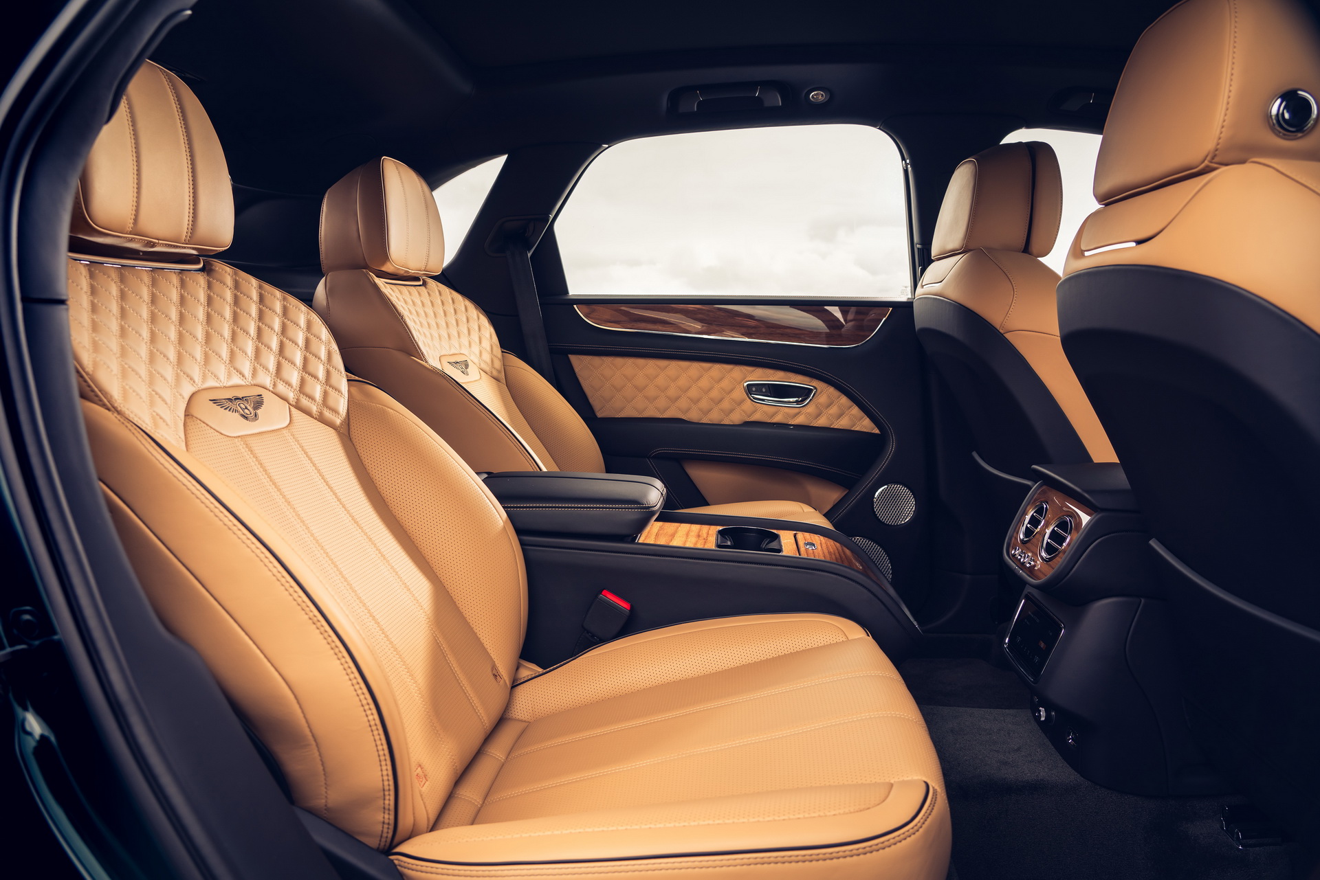 2021 Bentley Bentayga Reveals Its Fanciest, Four-Seat Variant