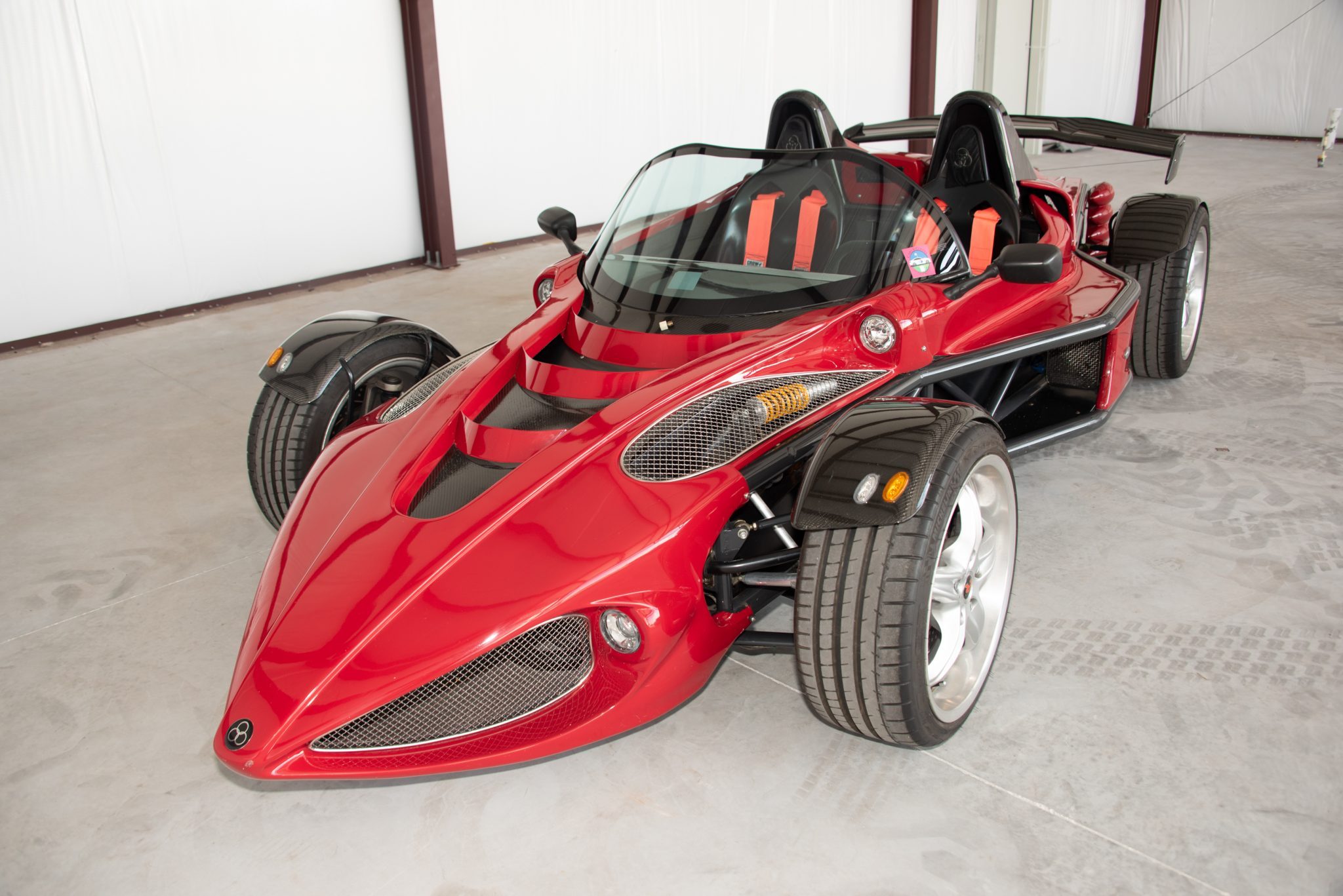 The Deronda G400 Is The 400 HP, V8-Powered Track Car You’ve Never Heard Of