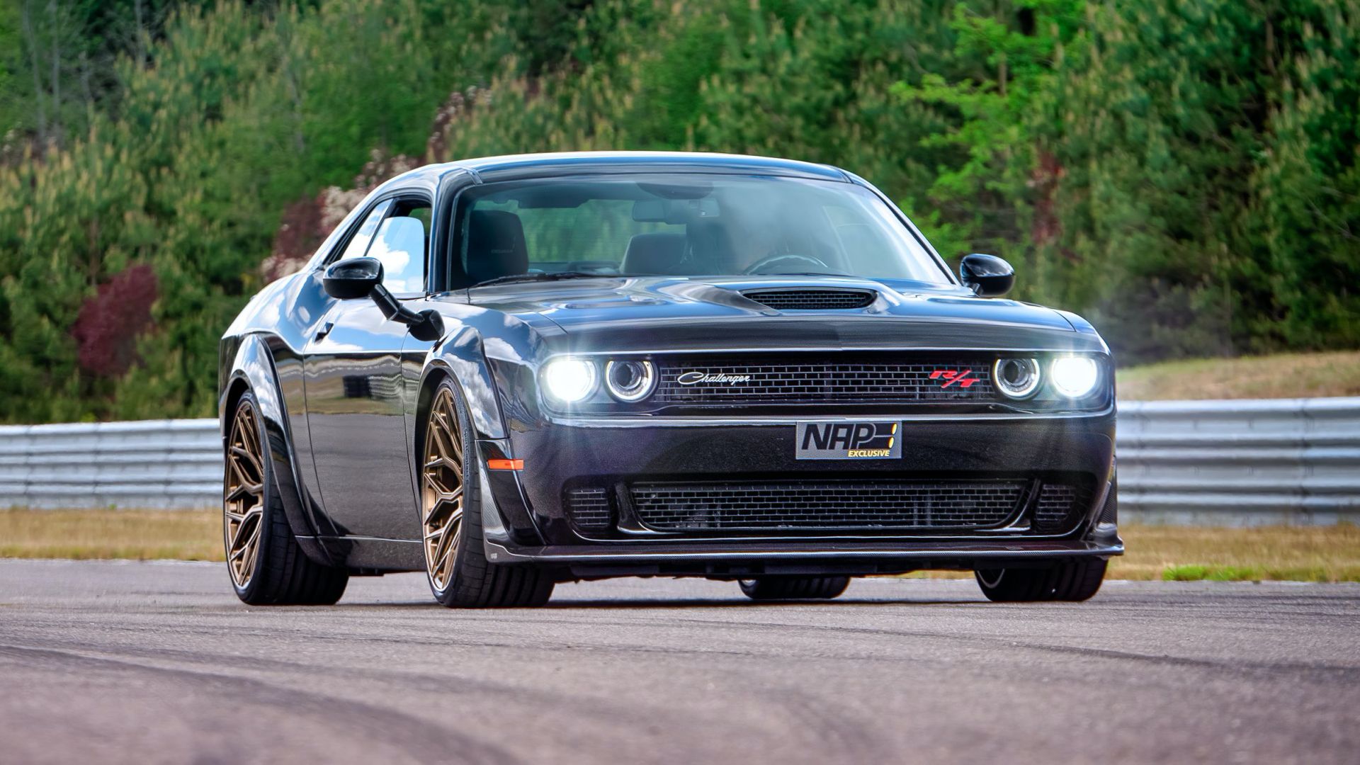 German Tuner Spruces Up Dodge Challenger R/T Scat Pack Widebody
