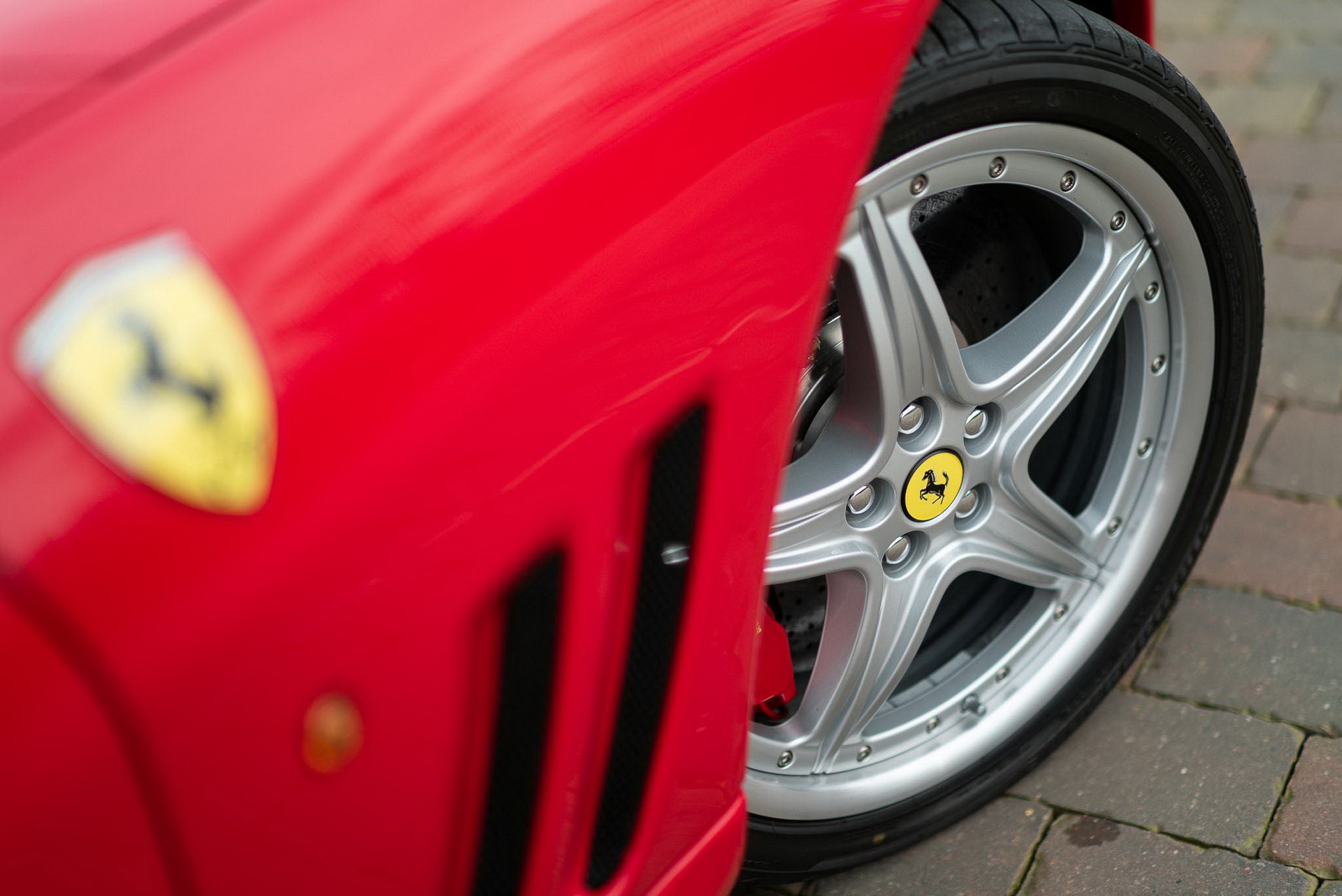 This Ferrari 575 Superamerica Is A Super-Low Mileage 12-Cylinder Topless Dream Car