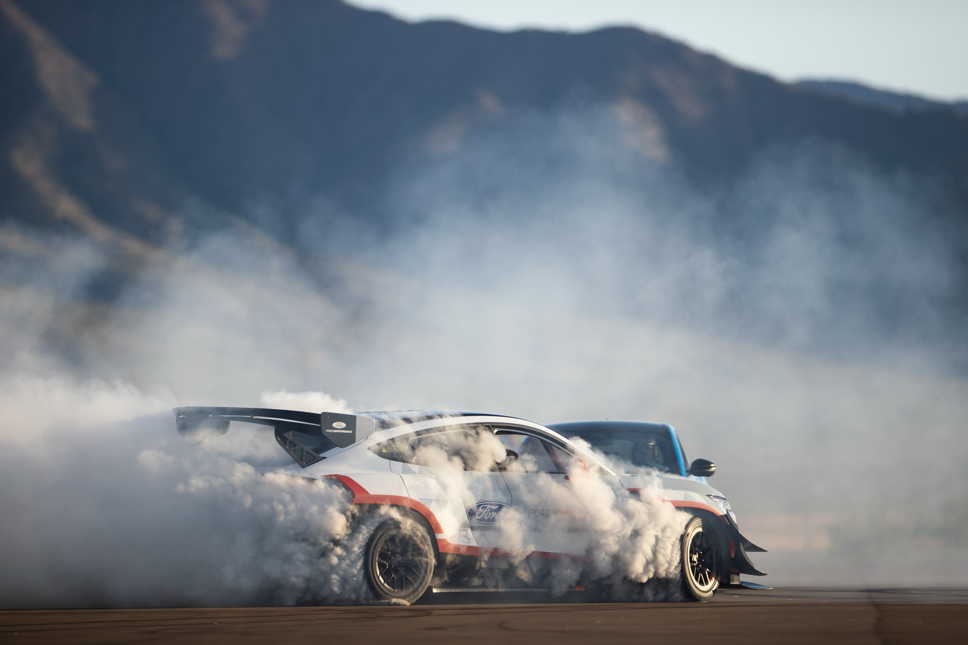 Ford’s Wild Mustang Mach-E Prototype Racer Comes With Seven Motors, 1400 HP