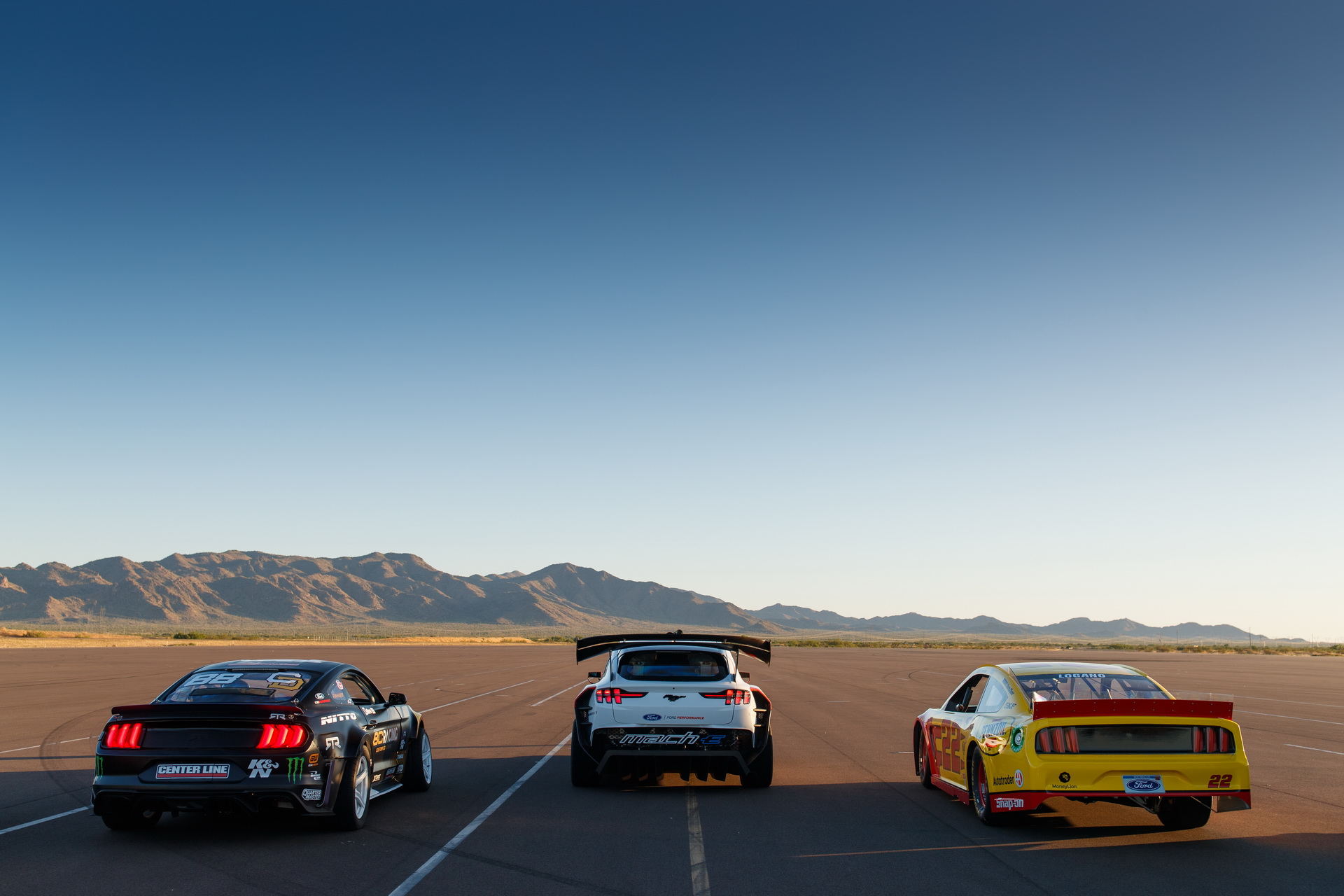 Ford’s Wild Mustang Mach-E Prototype Racer Comes With Seven Motors, 1400 HP