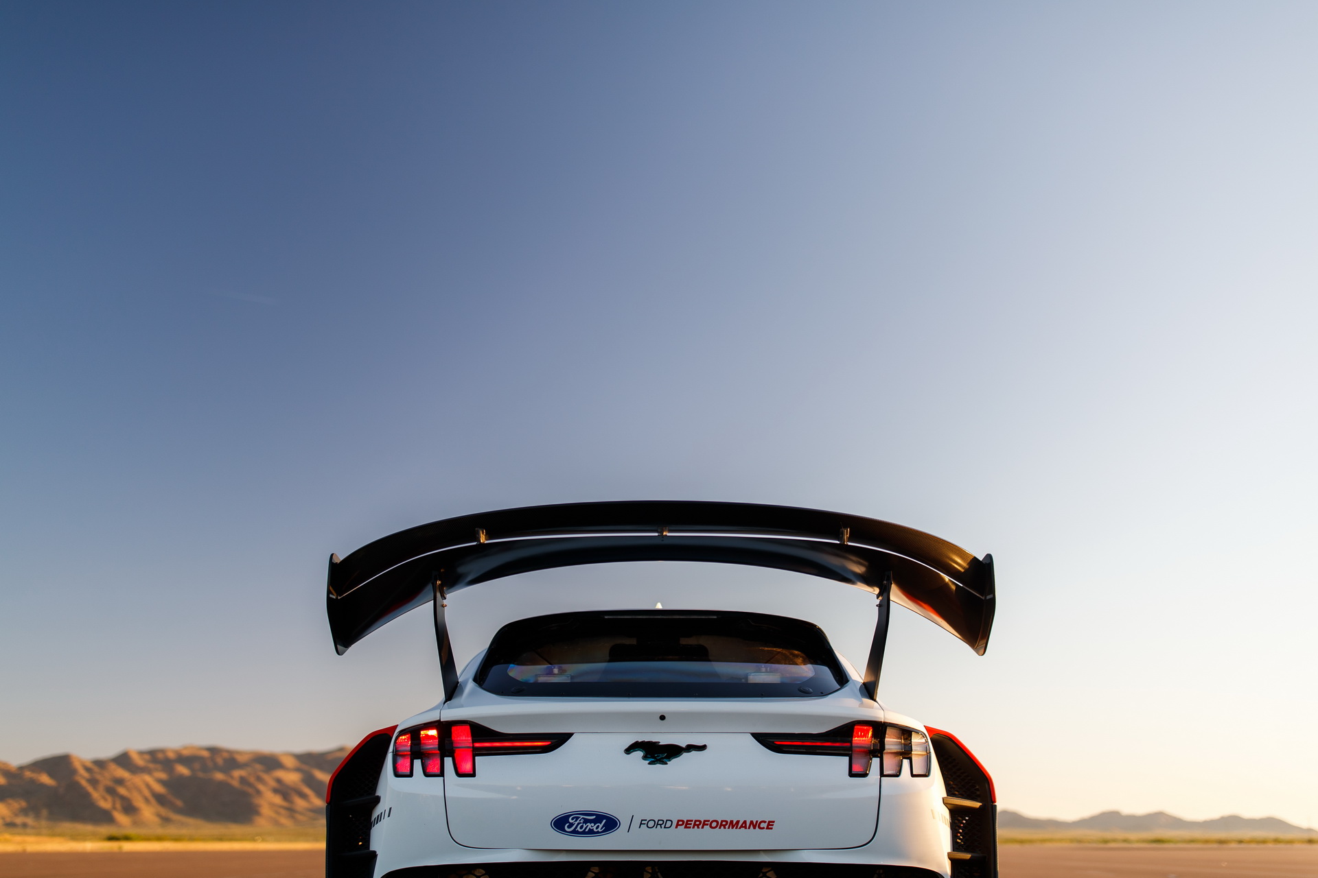 Ford’s Wild Mustang Mach-E Prototype Racer Comes With Seven Motors, 1400 HP