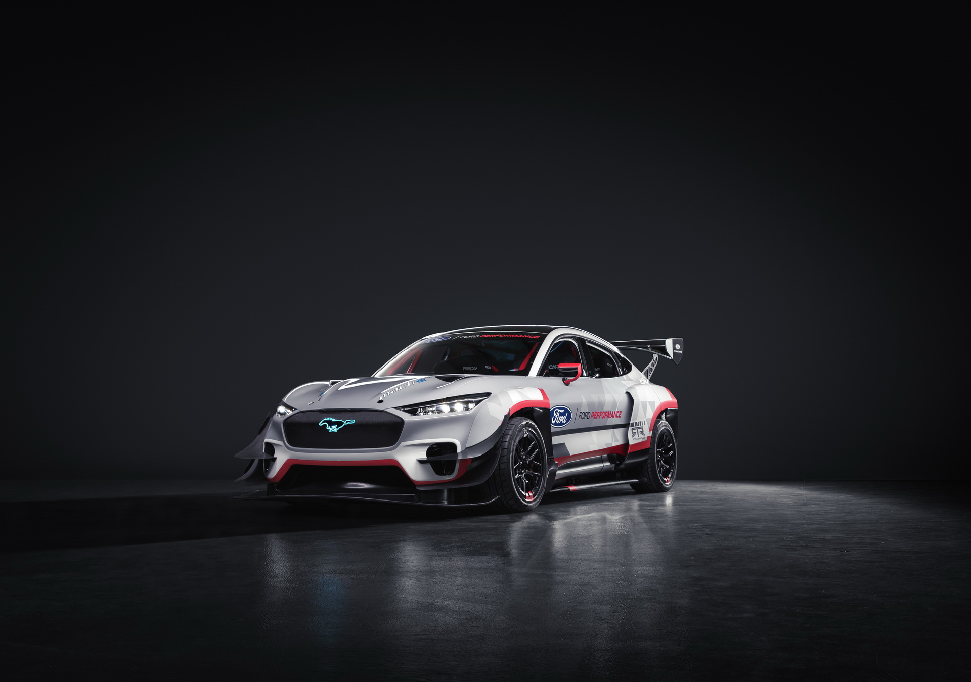 Ford’s Wild Mustang Mach-E Prototype Racer Comes With Seven Motors, 1400 HP