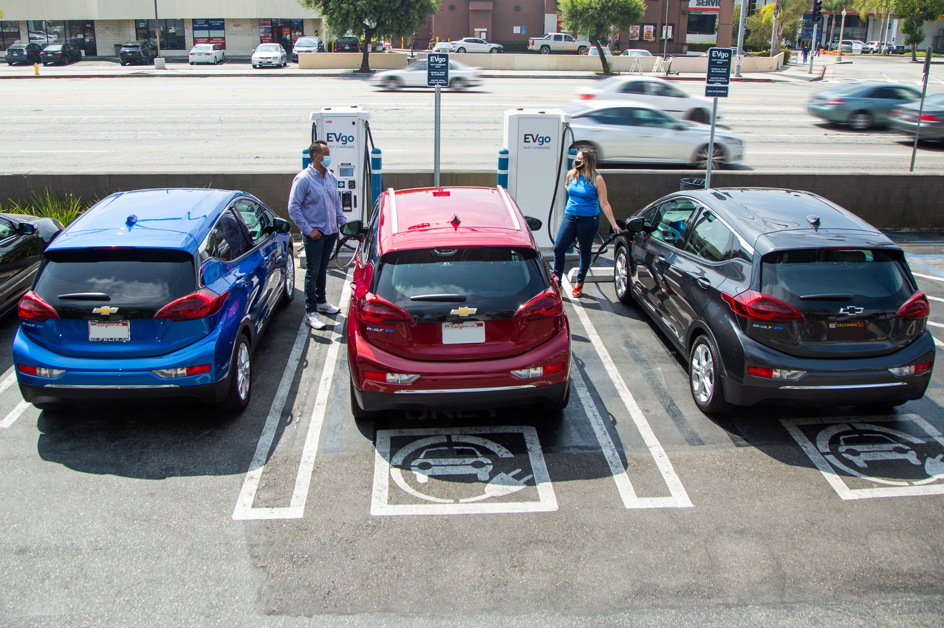 GM Partners With EVgo On Charging Network, Will Add 2,700 New Fast Chargers Over Five Years