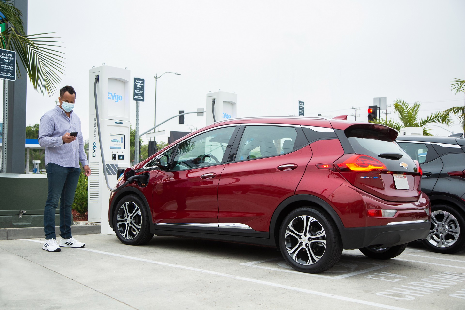 GM Partners With EVgo On Charging Network, Will Add 2,700 New Fast Chargers Over Five Years