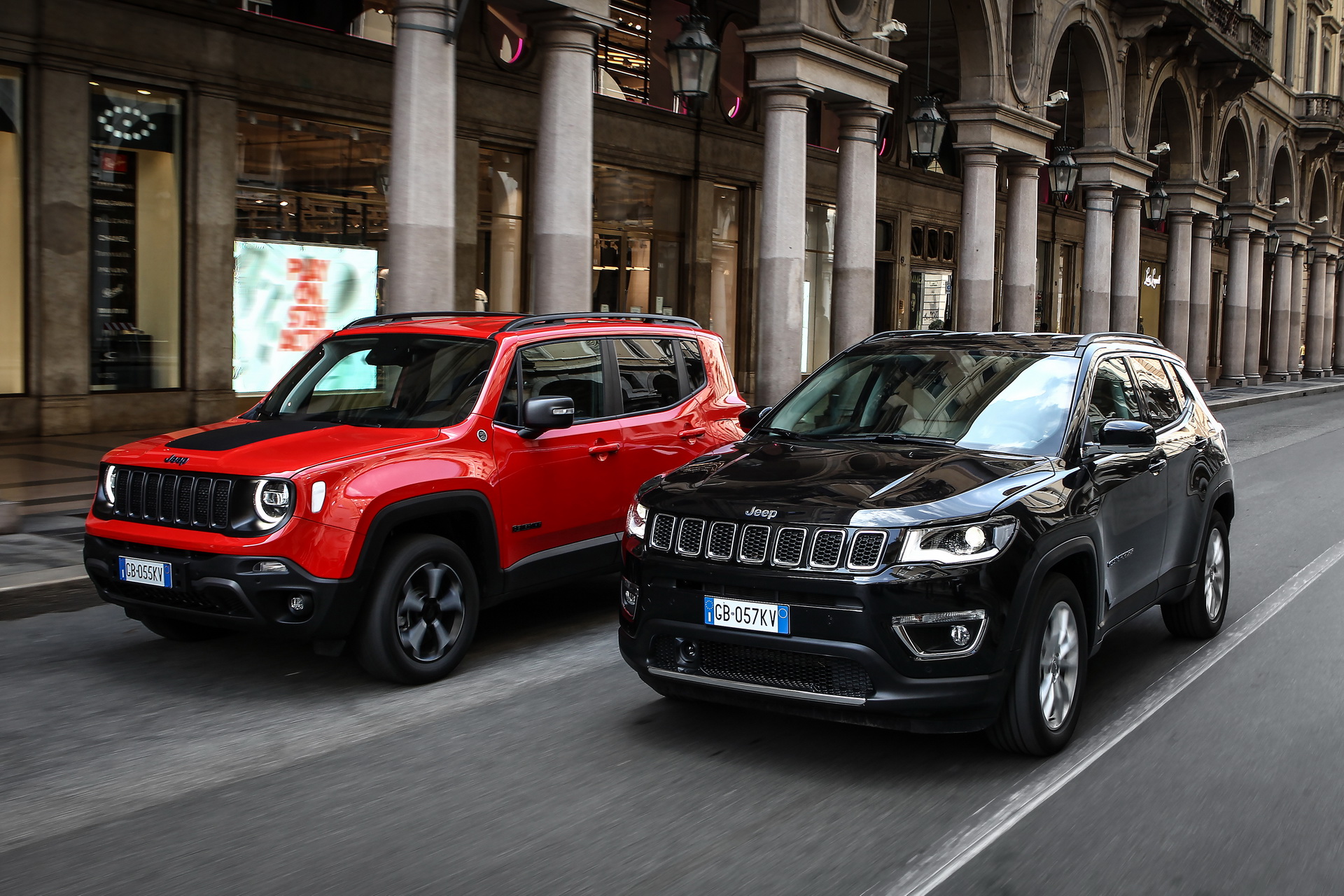 Jeep Details Compass And Renegade 4Xe PHEVs For Their European Launch