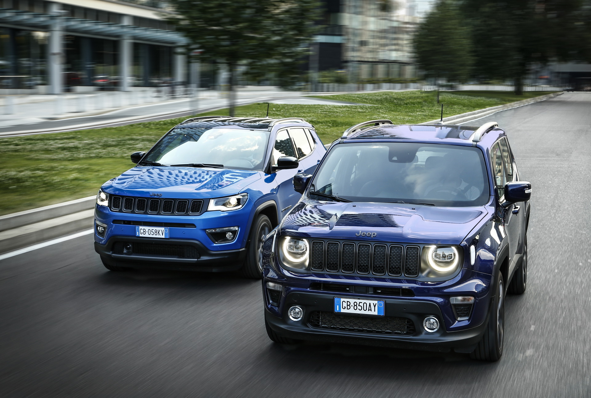 Jeep Details Compass And Renegade 4Xe PHEVs For Their European Launch