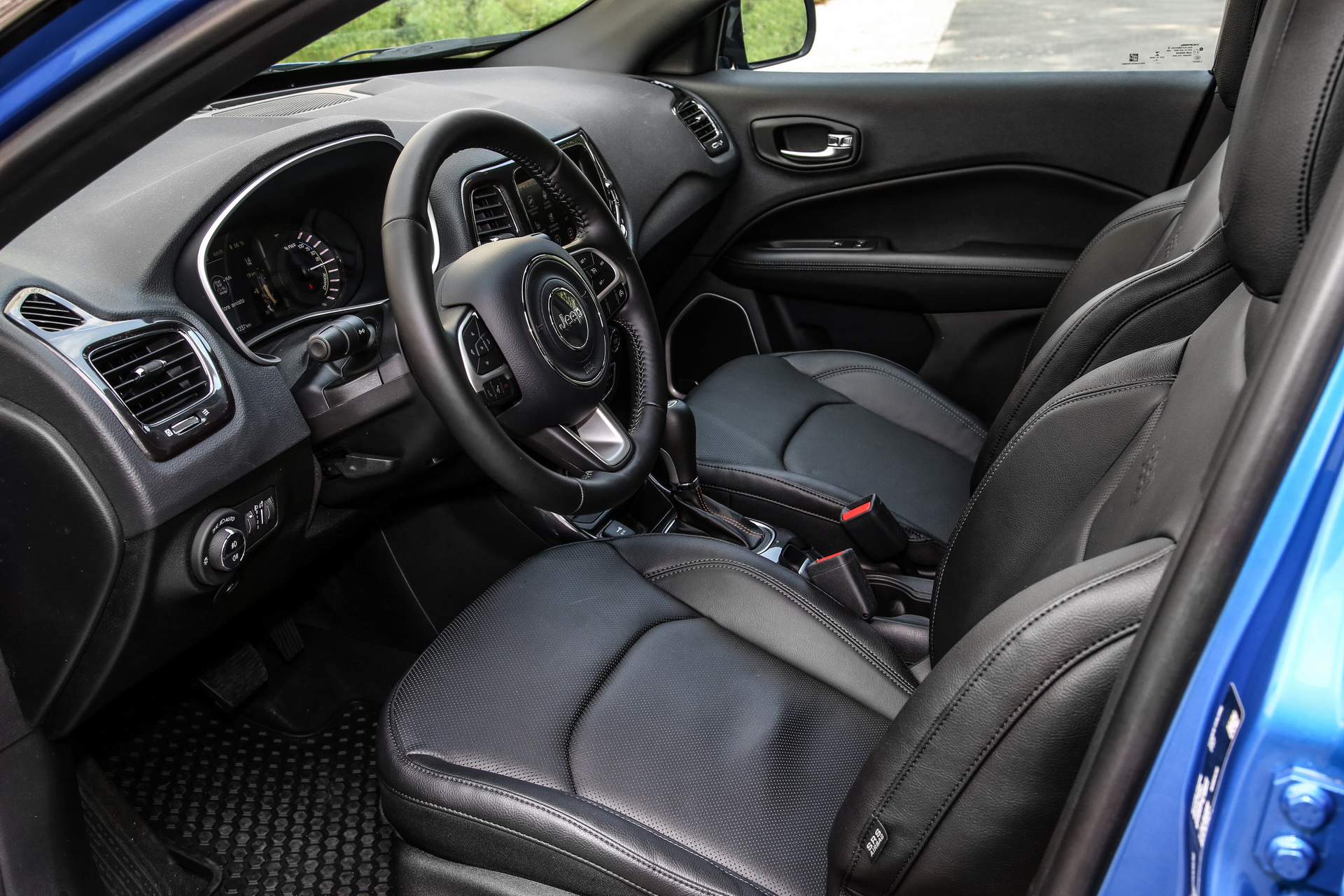 Jeep Details Compass And Renegade 4Xe PHEVs For Their European Launch