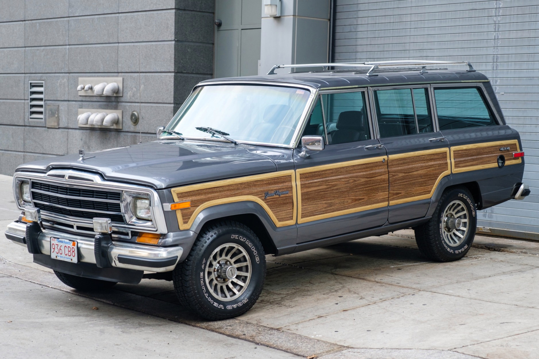 This Jeep Grand Wagoneer Will Take You Back To The 1980s