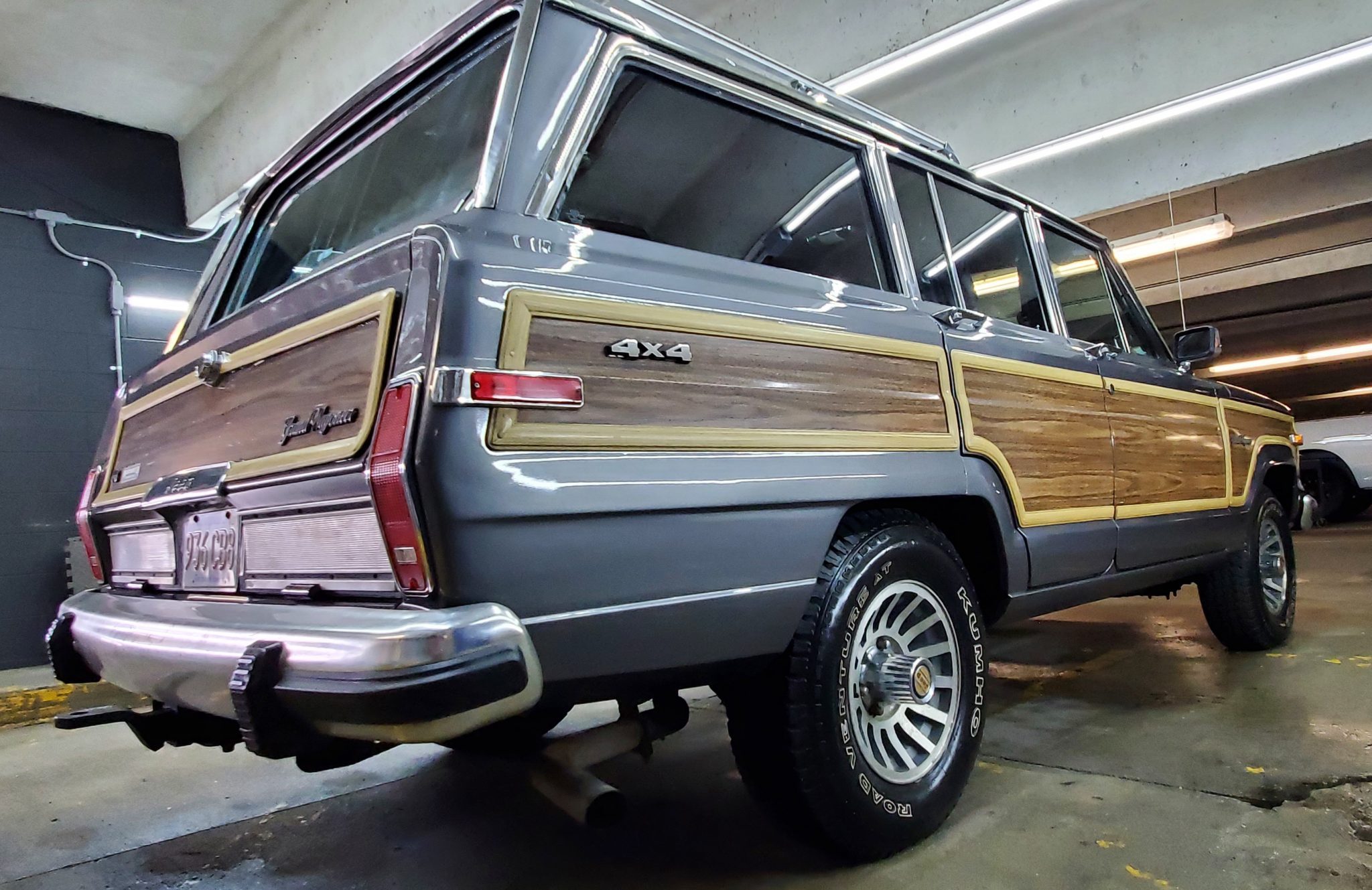 This Jeep Grand Wagoneer Will Take You Back To The 1980s