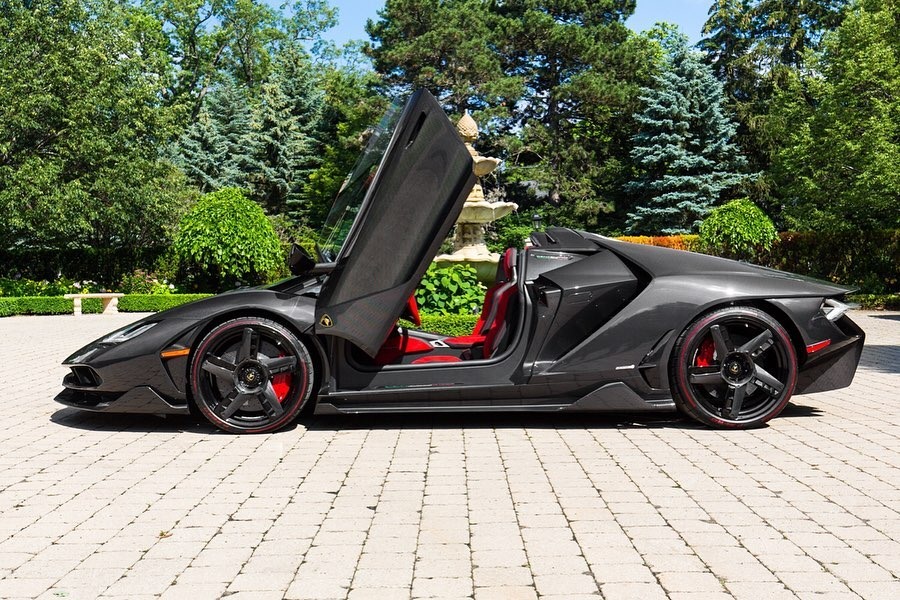 Gloss Carbon Lamborghini Centenario Roadster Is A $2.7 Million Treat
