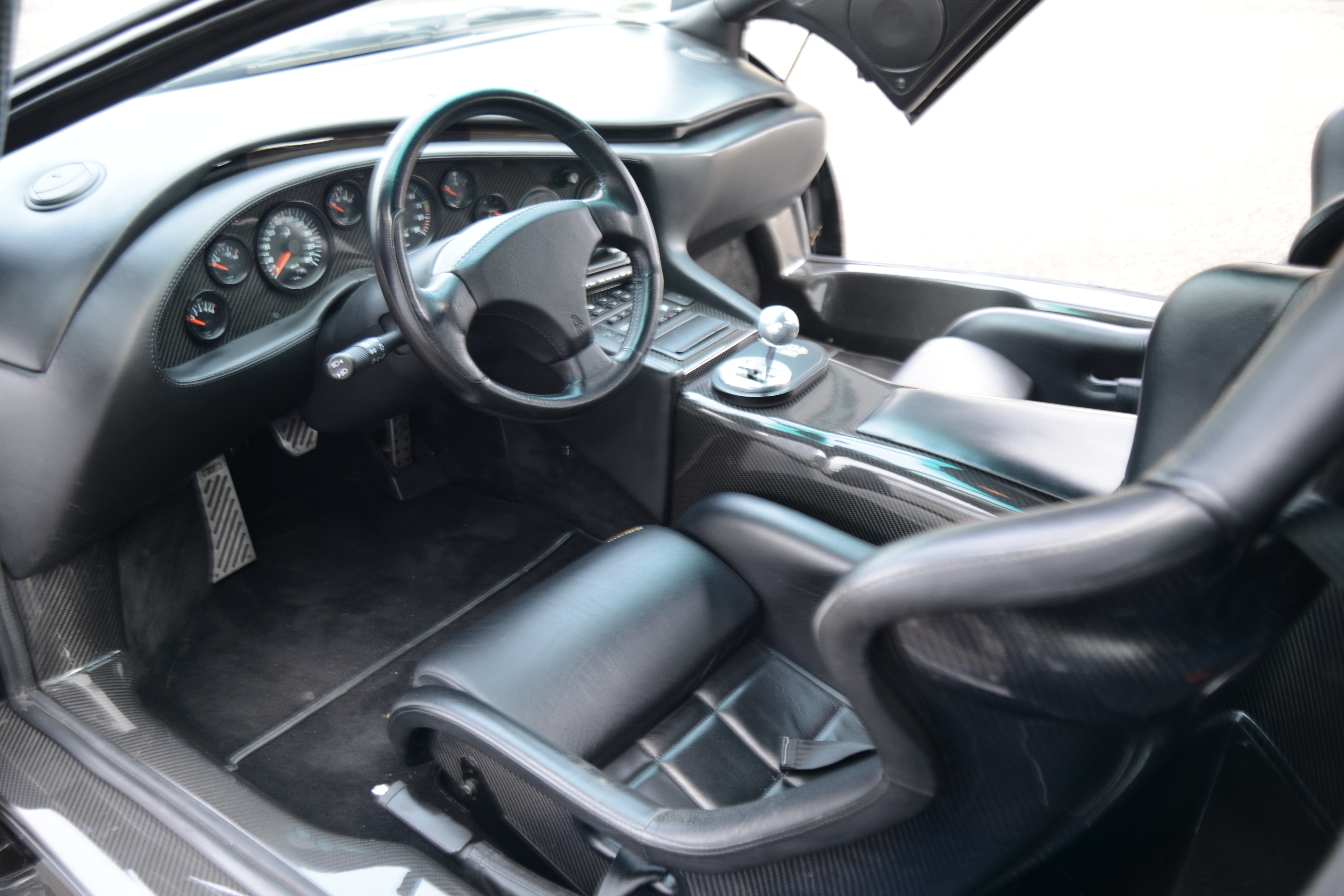 Oh, Yeah, The 2000 Lamborghini Diablo GT Is One Raging Bull