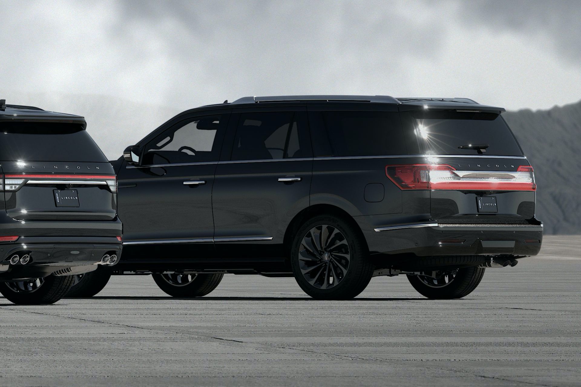 Lincoln Expands Monochromatic Package Across Entire SUV Lineup