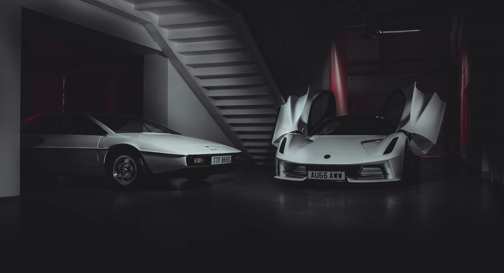  Lotus Celebrates 007’s Iconic Esprit, Has It Pose With All-Electric Evija Hypercar