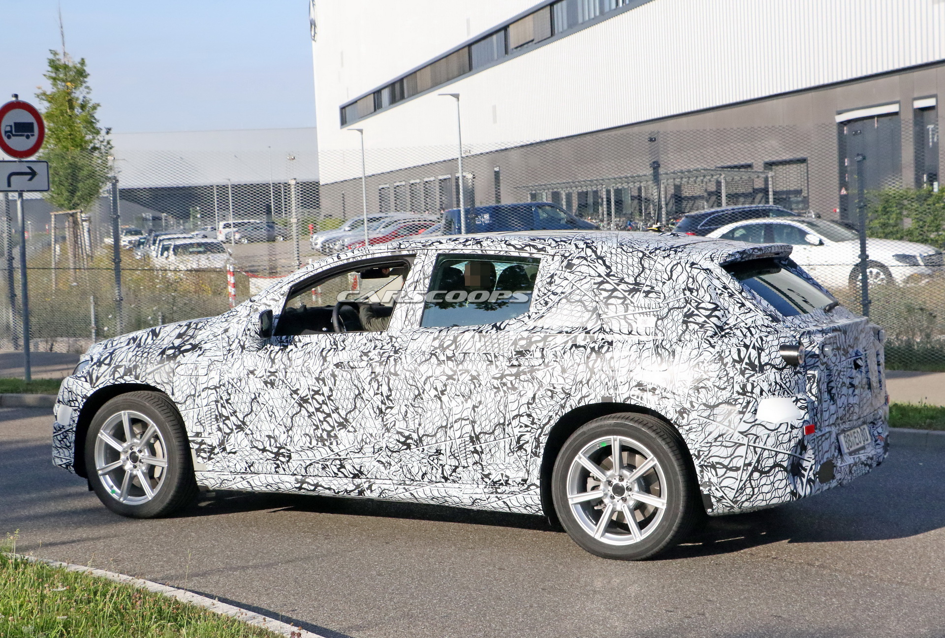 2022 Mercedes EQE SUV Shows Off Its High-Tech Interior For The First Time