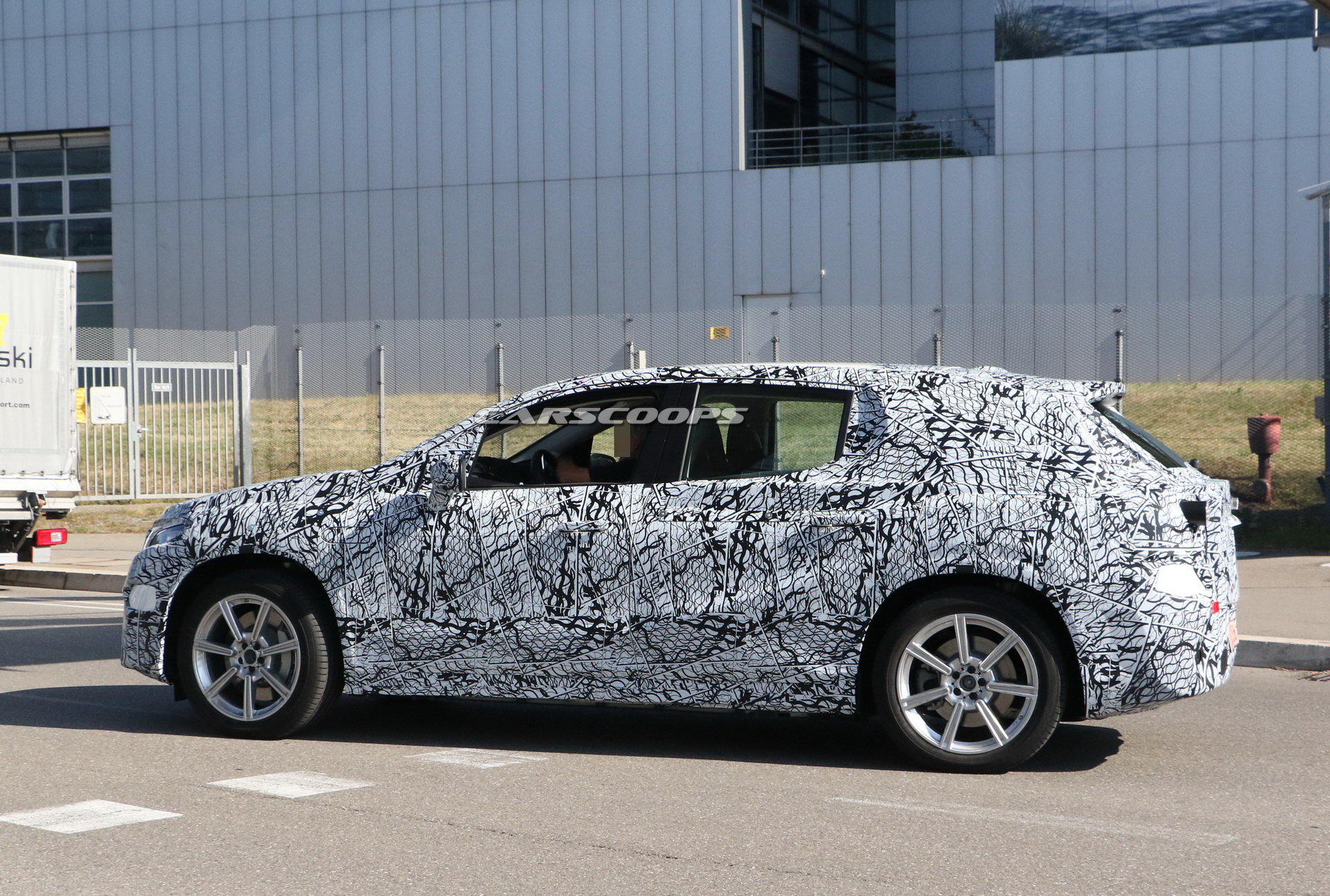 2022 Mercedes EQE SUV Shows Off Its High-Tech Interior For The First Time